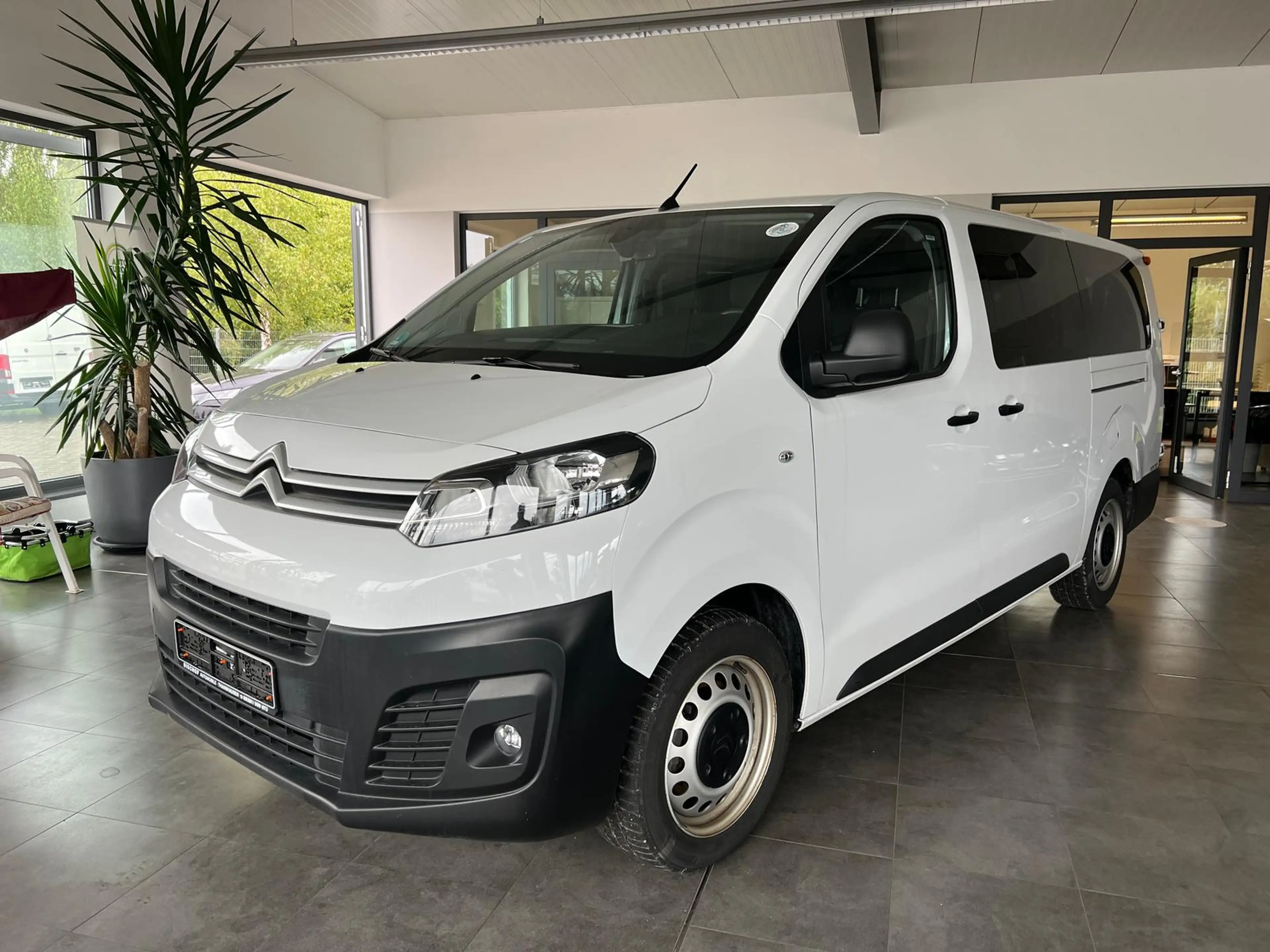 Citroen Jumpy 2.0HDI 7-Sitze + Rollstuhlplatz LightFLOOR — photo 2