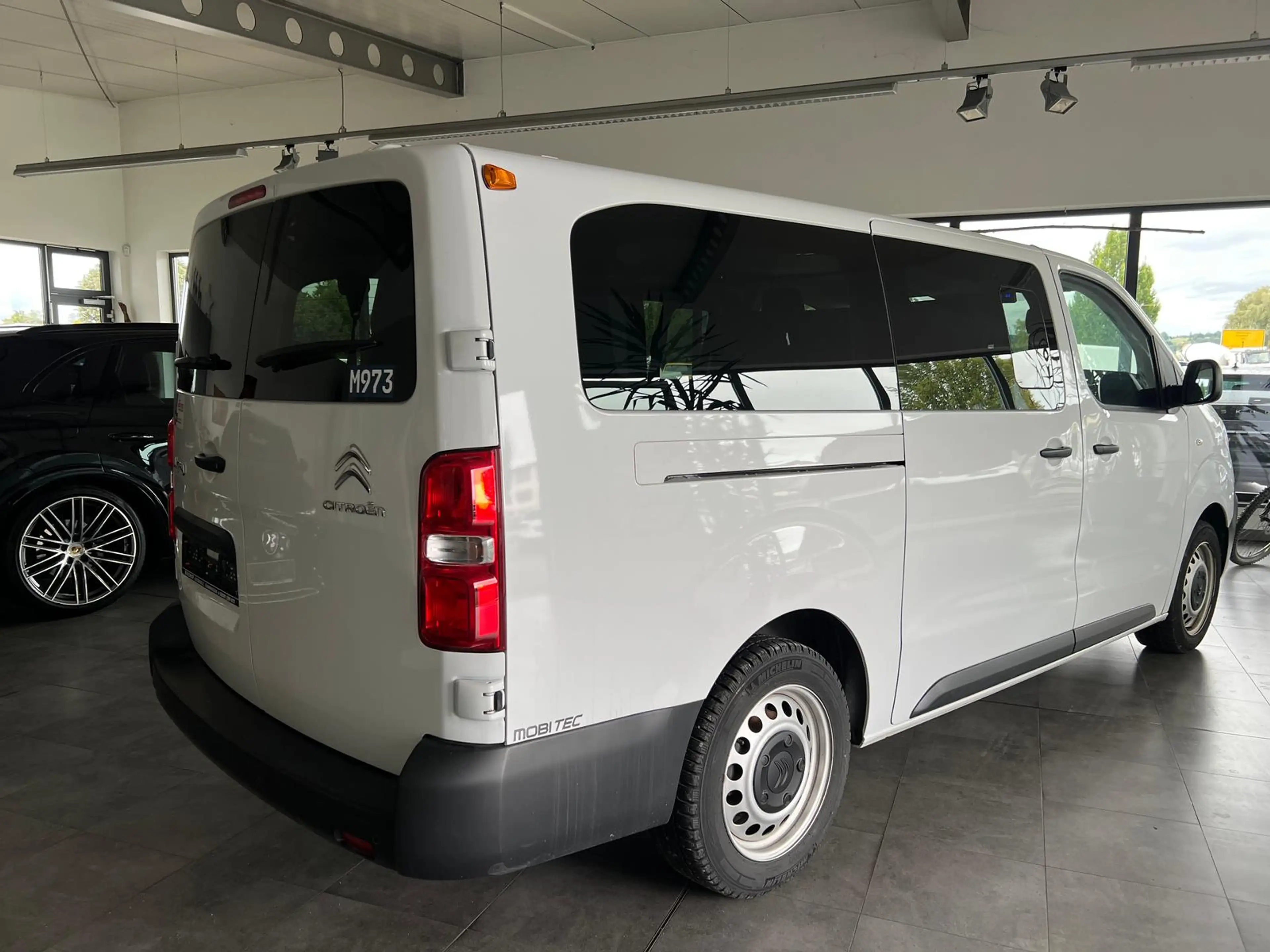 Citroen Jumpy 2.0HDI 7-Sitze + Rollstuhlplatz LightFLOOR — photo 4