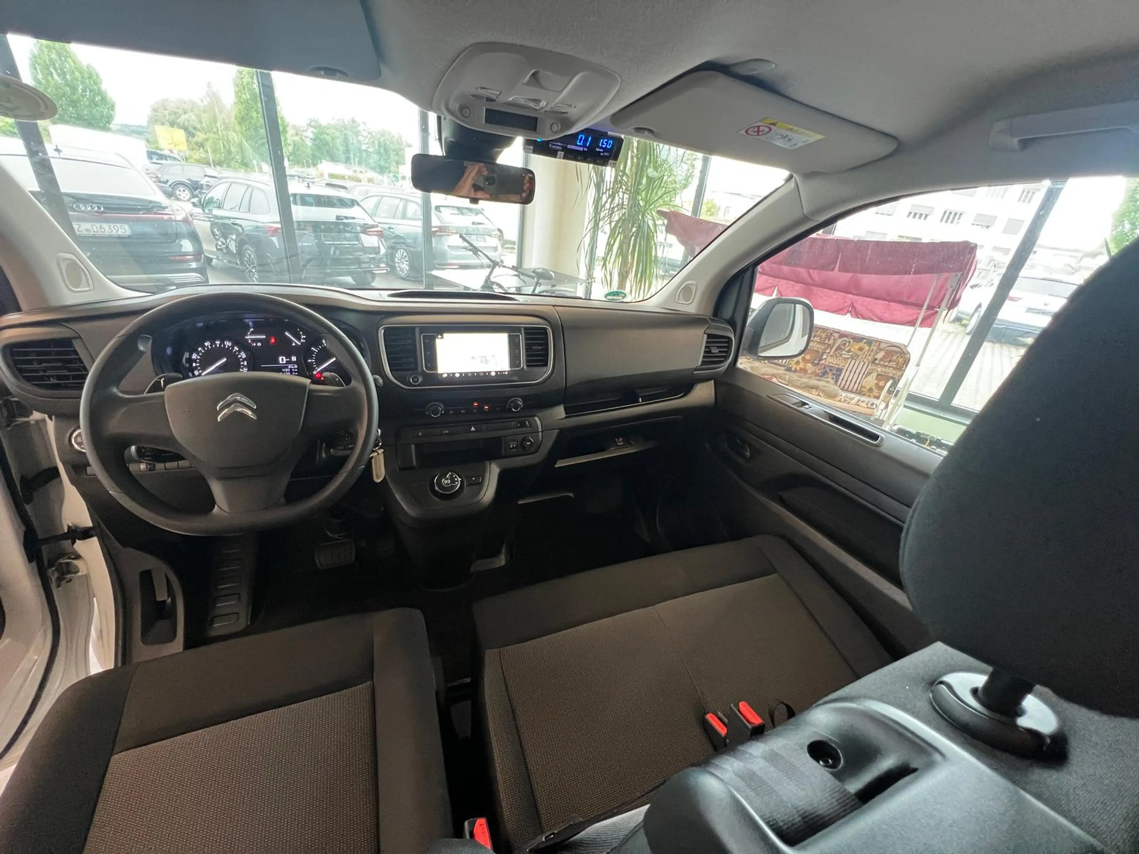Citroen Jumpy 2.0HDI 7-Sitze + Rollstuhlplatz LightFLOOR — photo 12