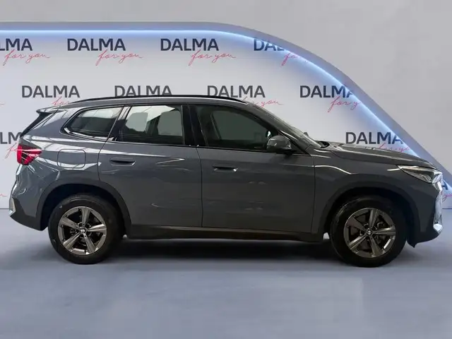BMW X1 view 6
