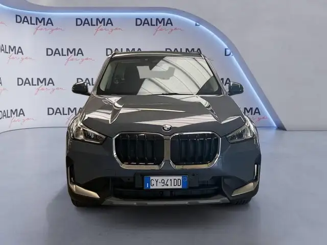 BMW X1 view 8