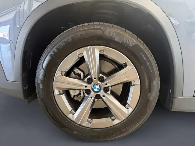 BMW X1 view 9
