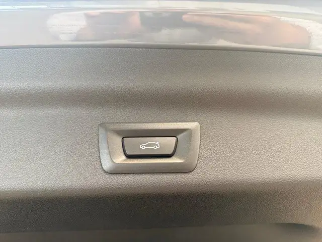 BMW X1 view 16