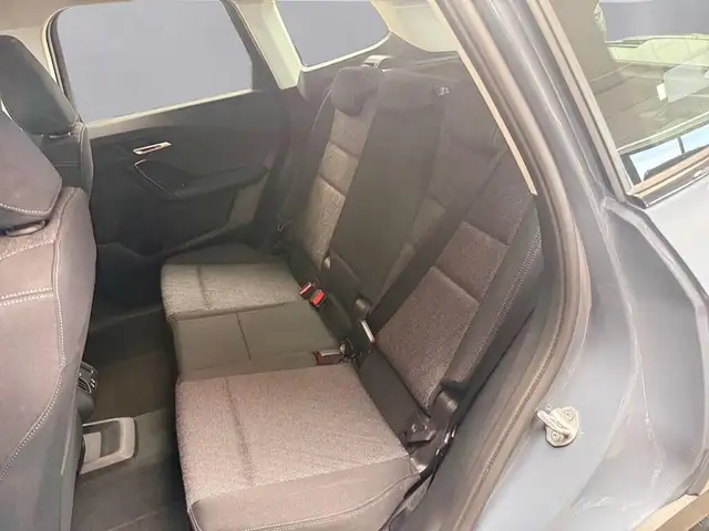 BMW X1 view 13