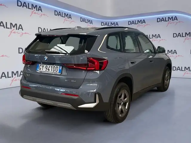 BMW X1 view 5
