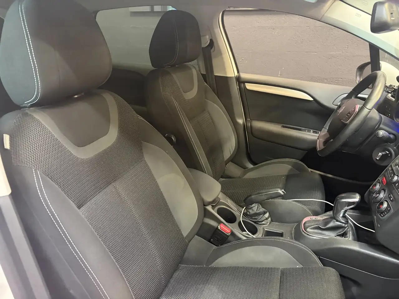 Citroen C4 Berline — photo 11
