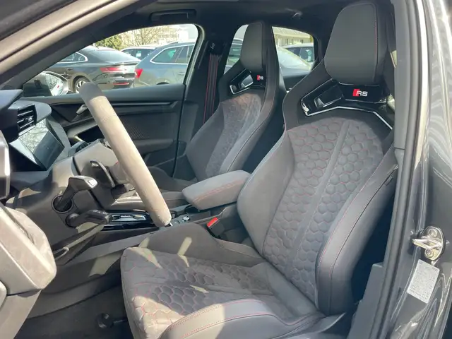 Audi RS3 Audi RS 3 Limousine Ansicht 3