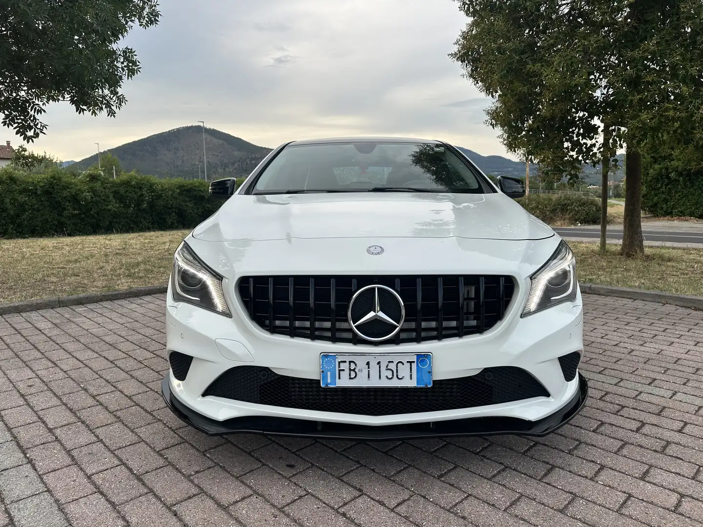 Mercedes-Benz CLA 200 d (cdi) Sport * Euro 6 * Bianco - 2