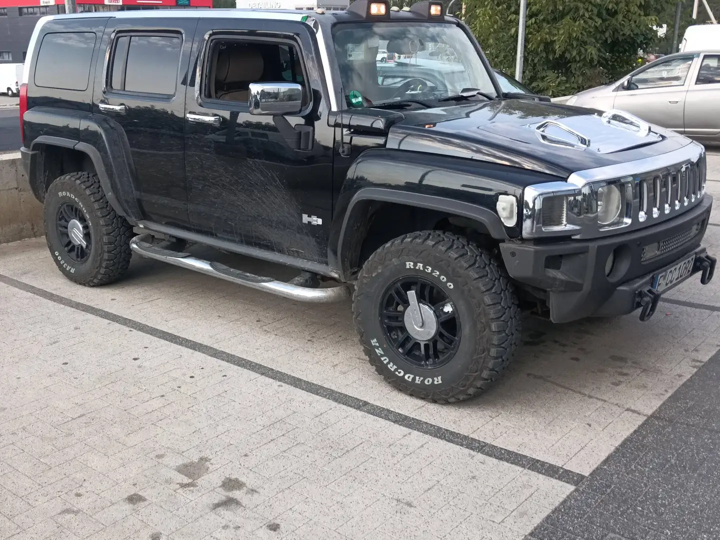 HUMMER H3 GMT345 Schwarz - 2