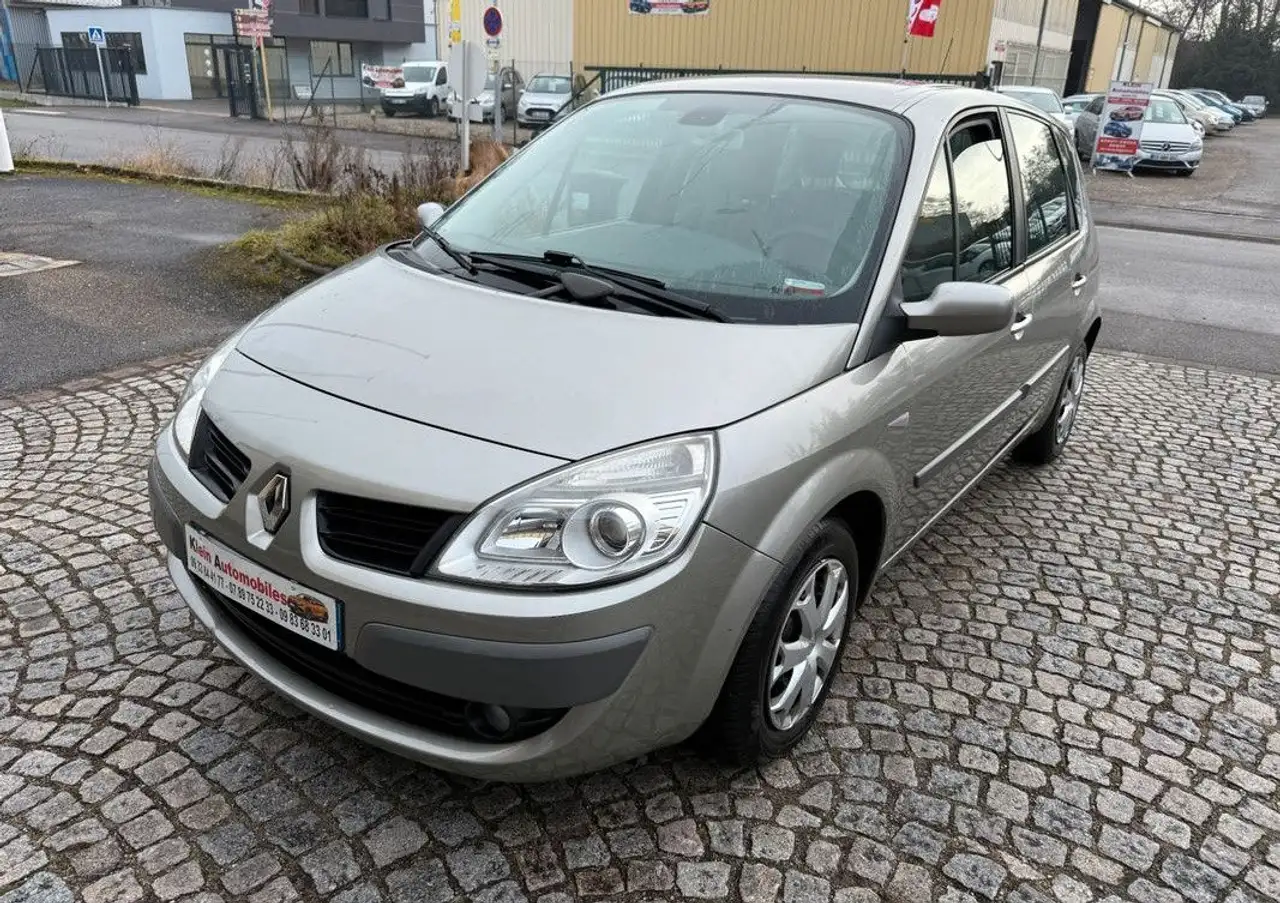 Renault Scenic ScÃ©nic II 1.6 i 16V 111 cv-138900 KM