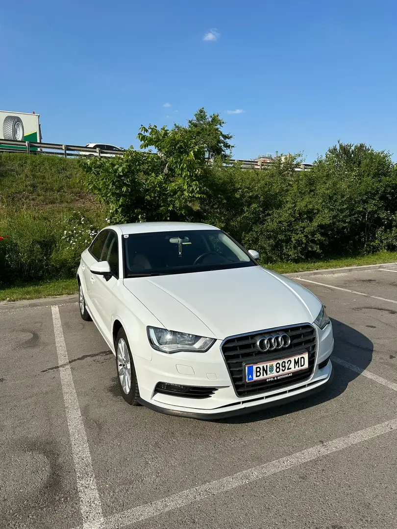 Audi A3 SB 2,0 TDI Intense Weiß - 1