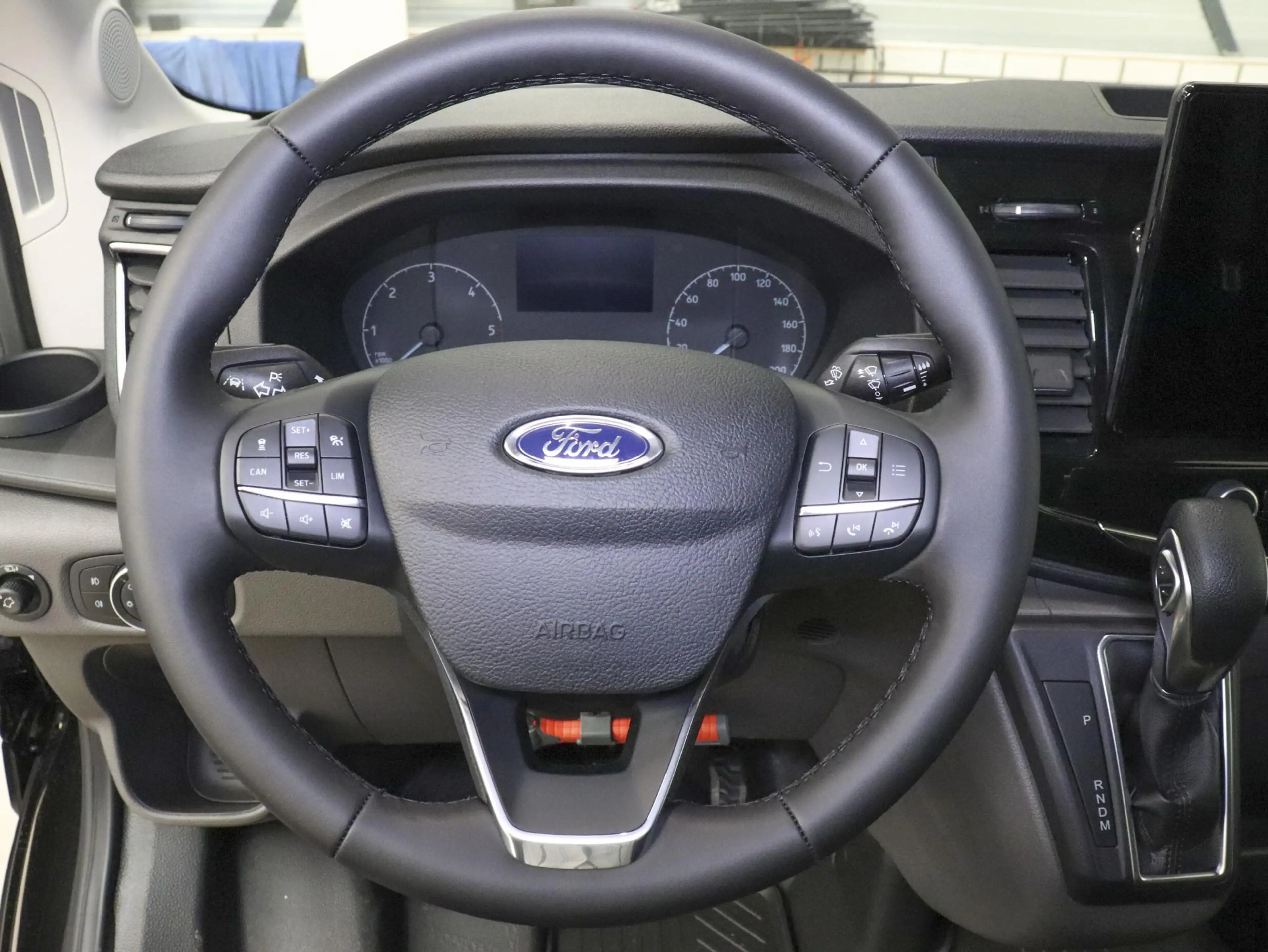 Ford Transit 130pk L2H2 Automaat Trekhaak Airco 360°Camera DAB+ — photo 17