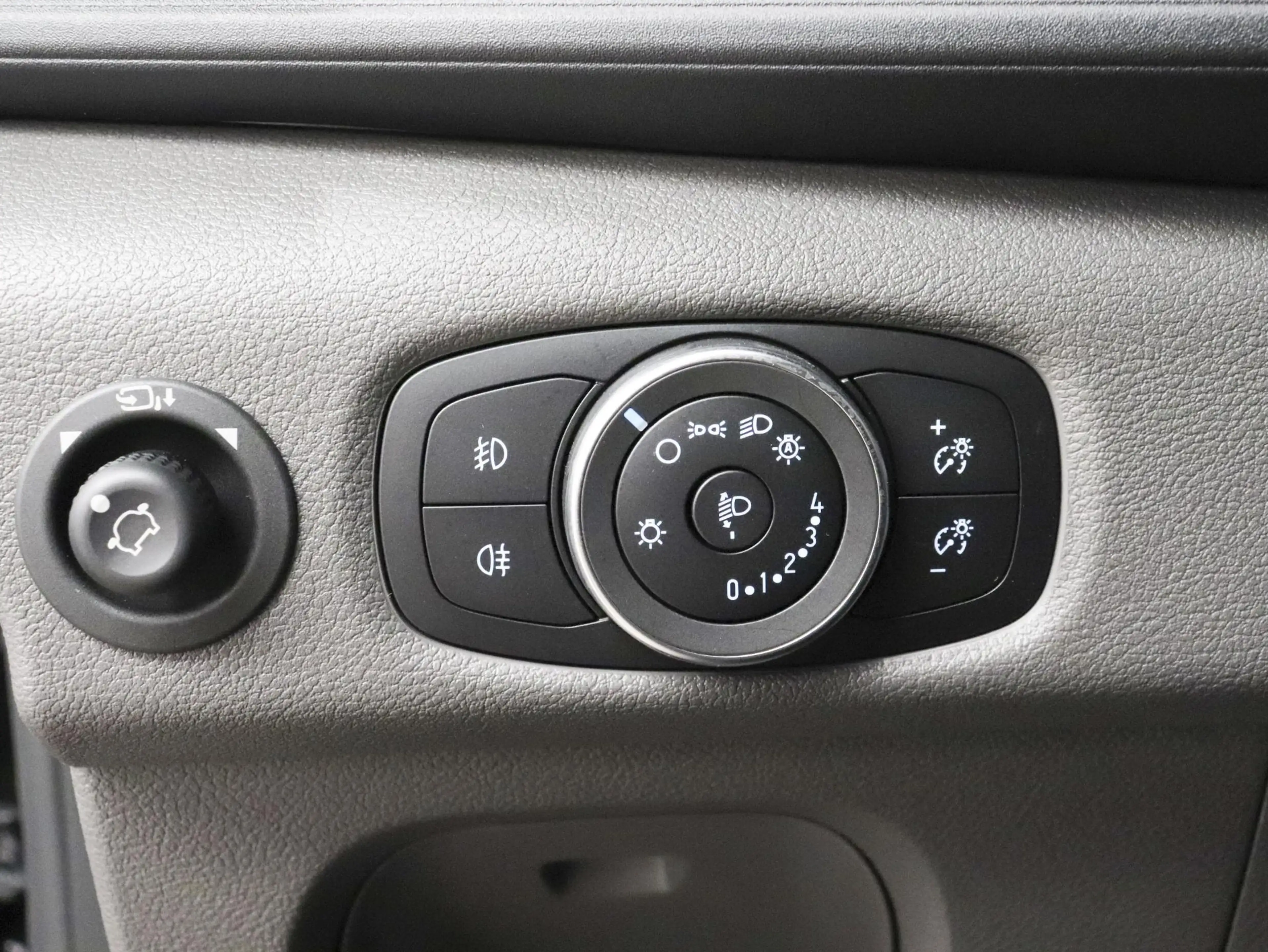 Ford Transit 130pk L2H2 Automaat Trekhaak Airco 360°Camera DAB+ — photo 24