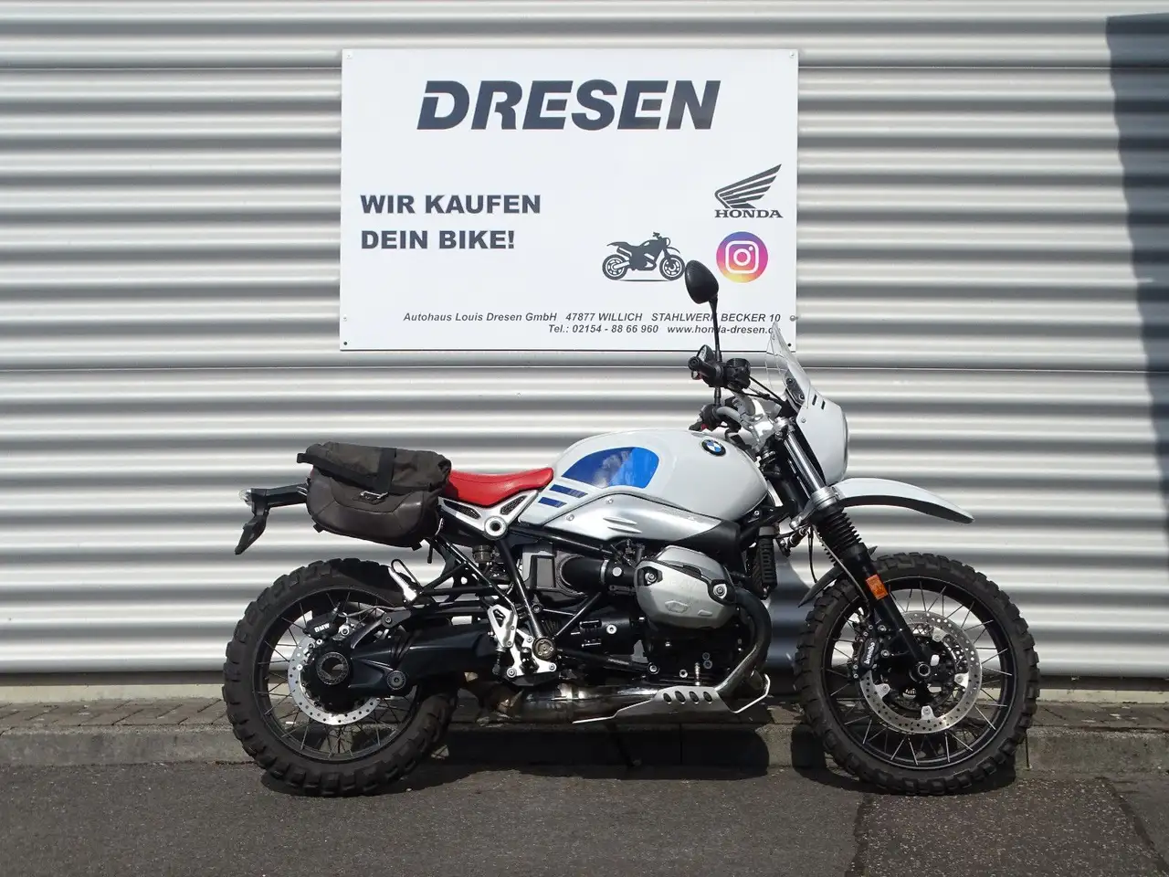BMW R nineT