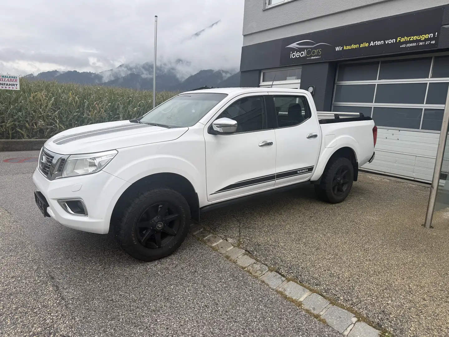 Nissan Navara King Cab 4x4 2,3 dCi Visia - 1