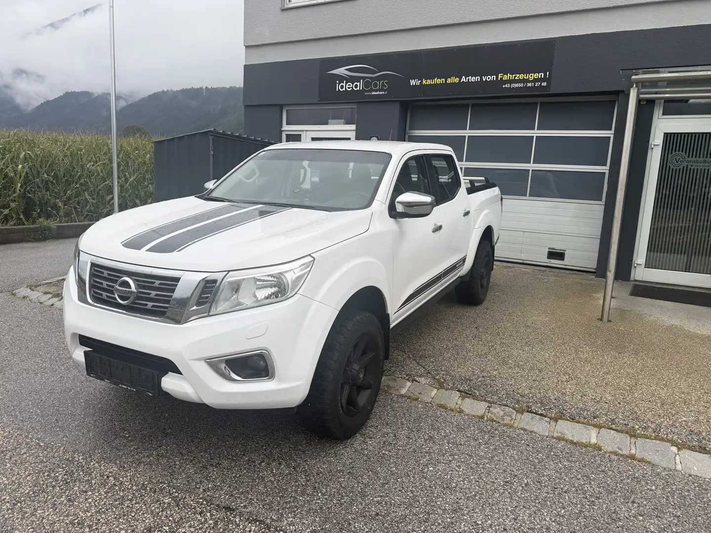 Nissan Navara King Cab 4x4 2,3 dCi Visia - 2