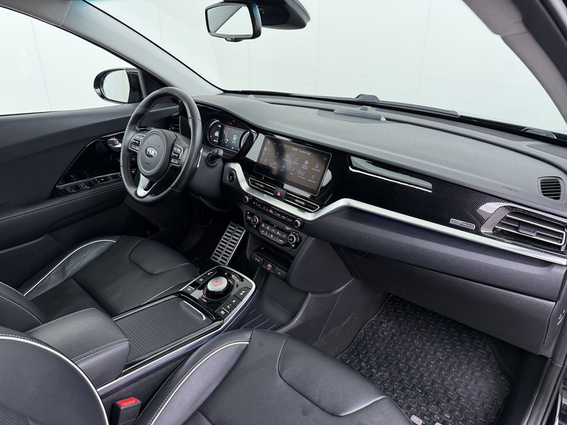 Kia e-Niro ExecutiveLine 64kWh SOH 100% Warmtepomp Panoramada — photo 38