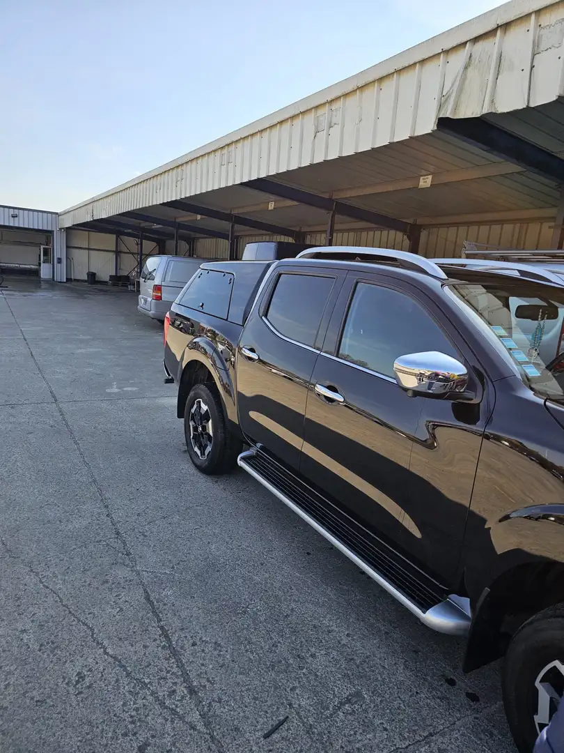 Nissan Navara Navara 2.3 dCi 4WD Tekna+ Zwart - 2