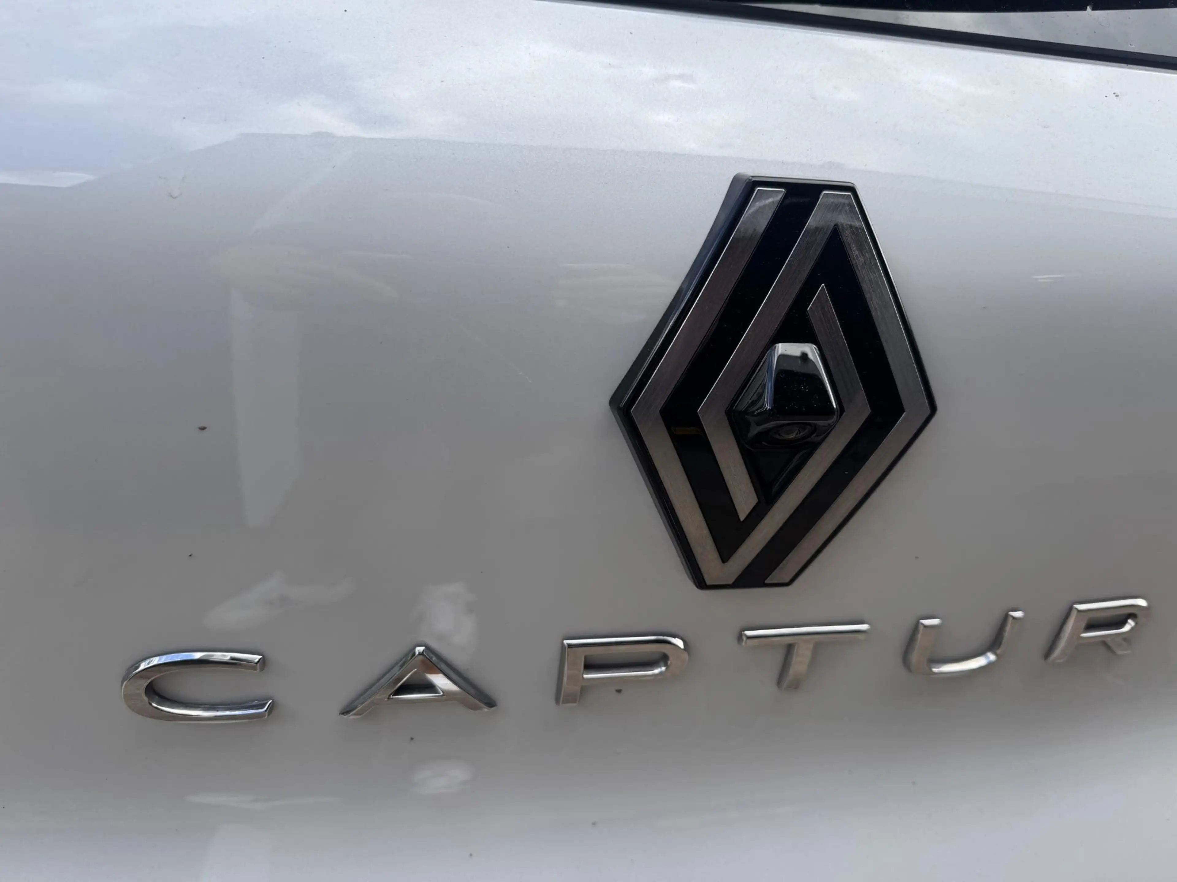 Renault Captur 1.8 E-Tech full hybrid 160 techno — photo 7