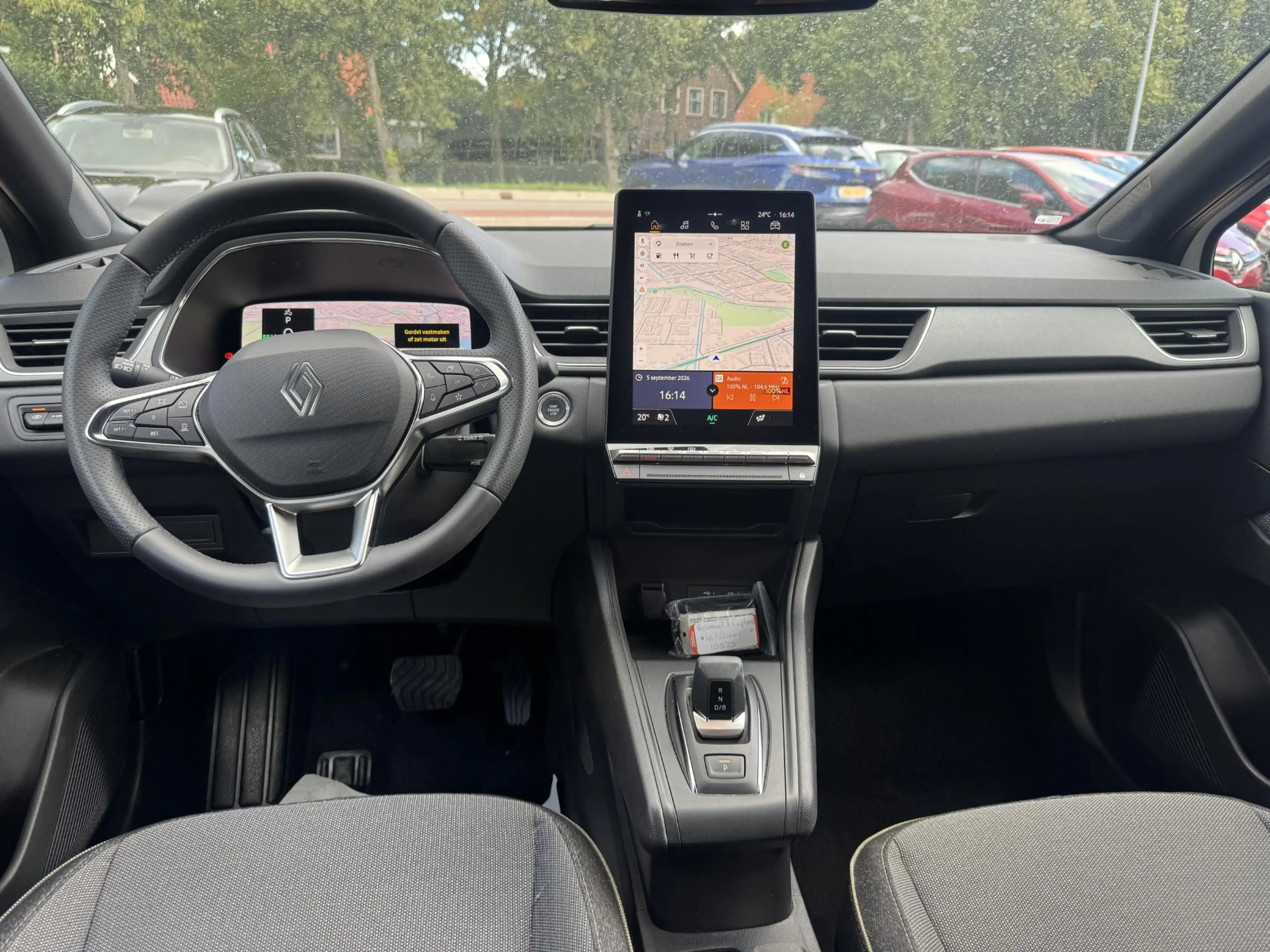 Renault Captur 1.8 E-Tech full hybrid 160 techno — photo 13
