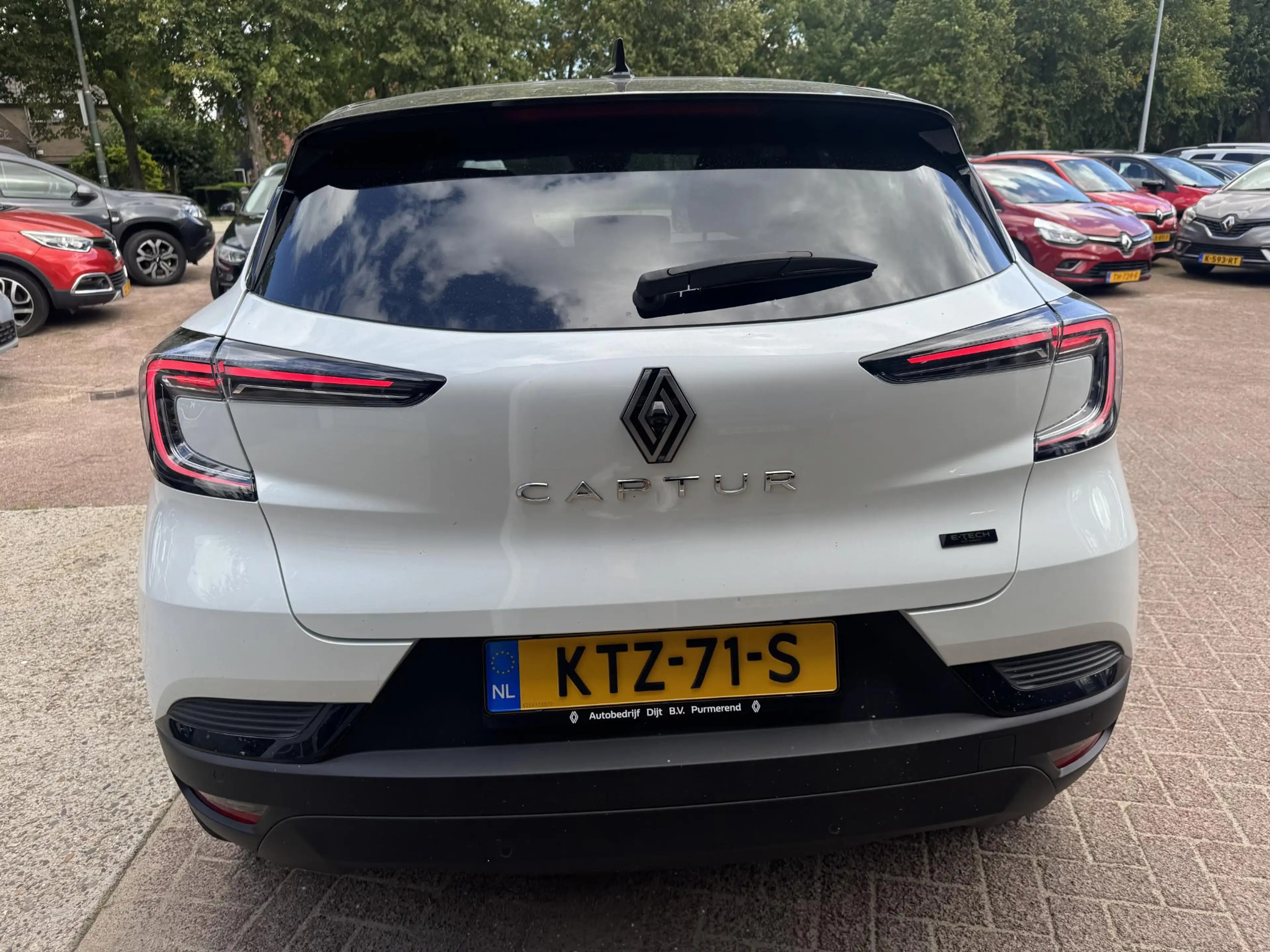 Renault Captur 1.8 E-Tech full hybrid 160 techno — photo 6