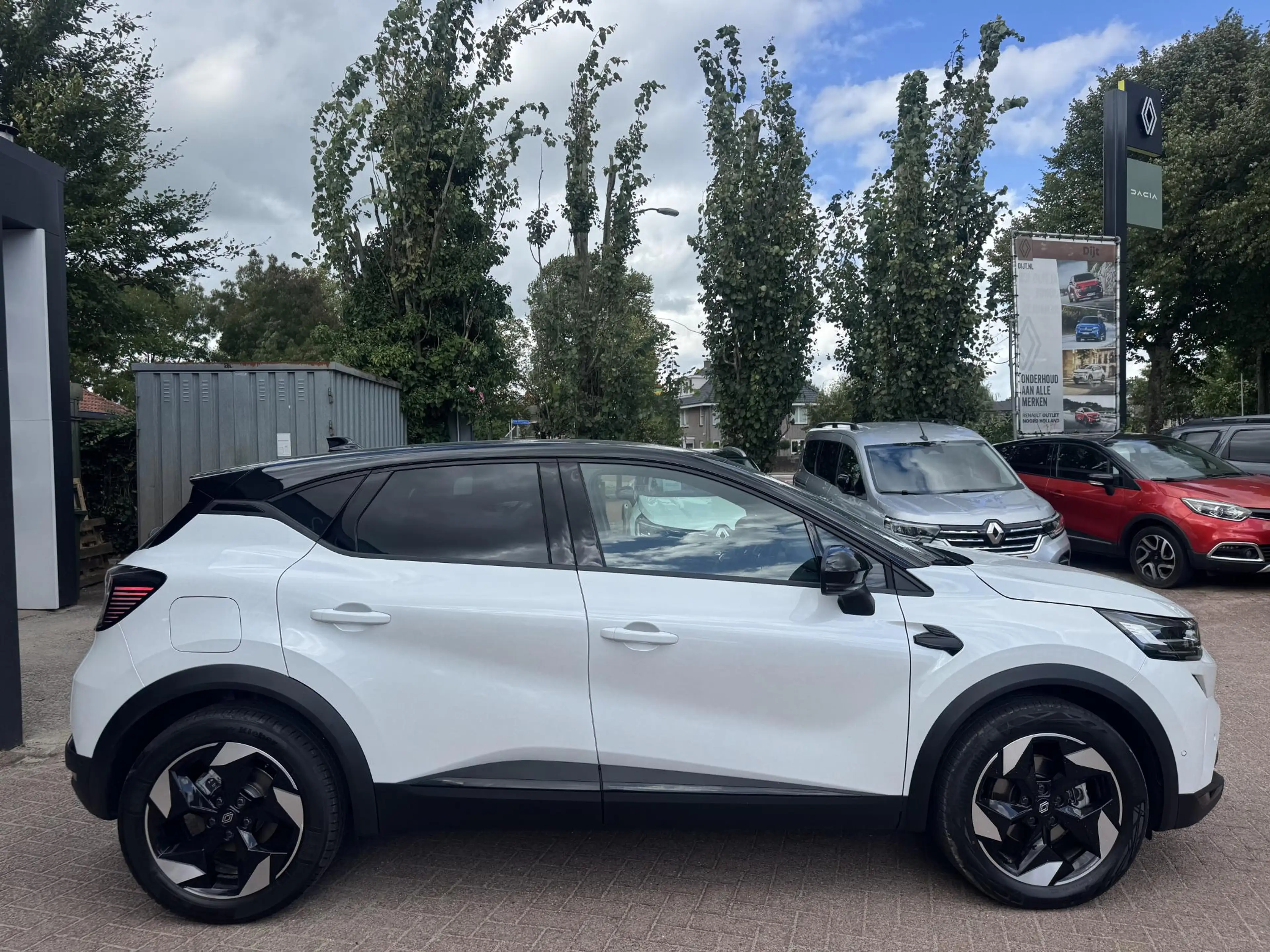 Renault Captur 1.8 E-Tech full hybrid 160 techno — photo 4