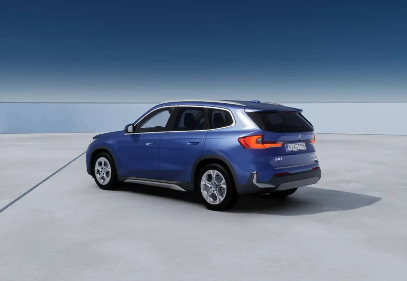 BMW iX1 eDrive20 Special Edition Blu/Azzurro - 2