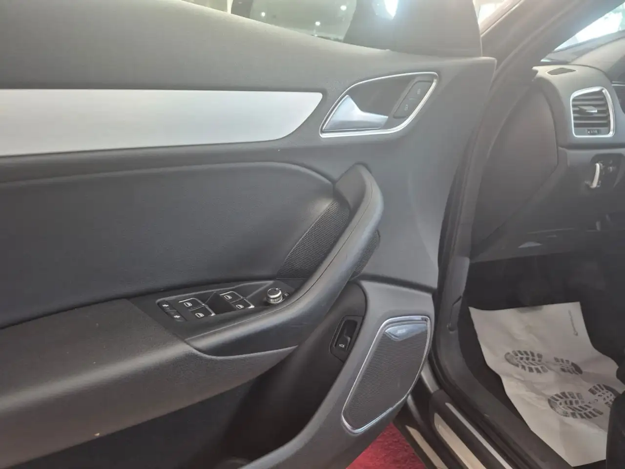 Audi Q3 — photo 7 sur 34