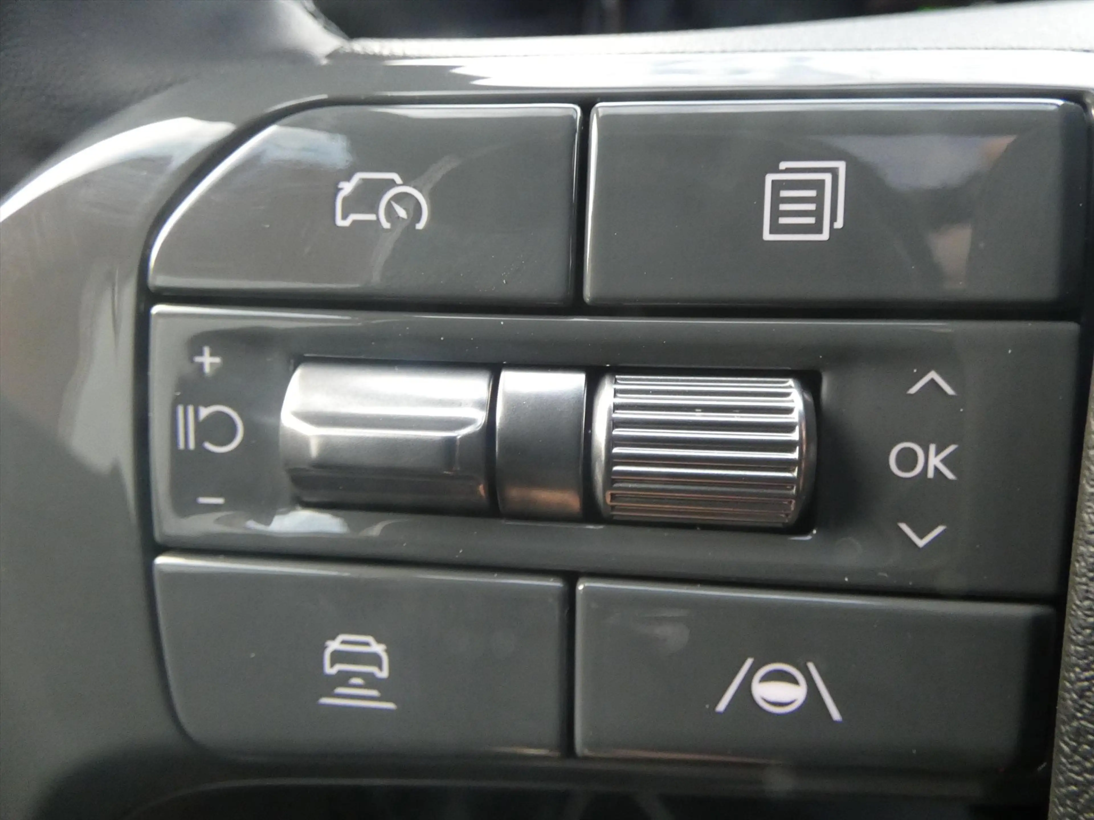 Kia EV9 99,8kWh 384pk AWD Dual Motor GT-Line — photo 17