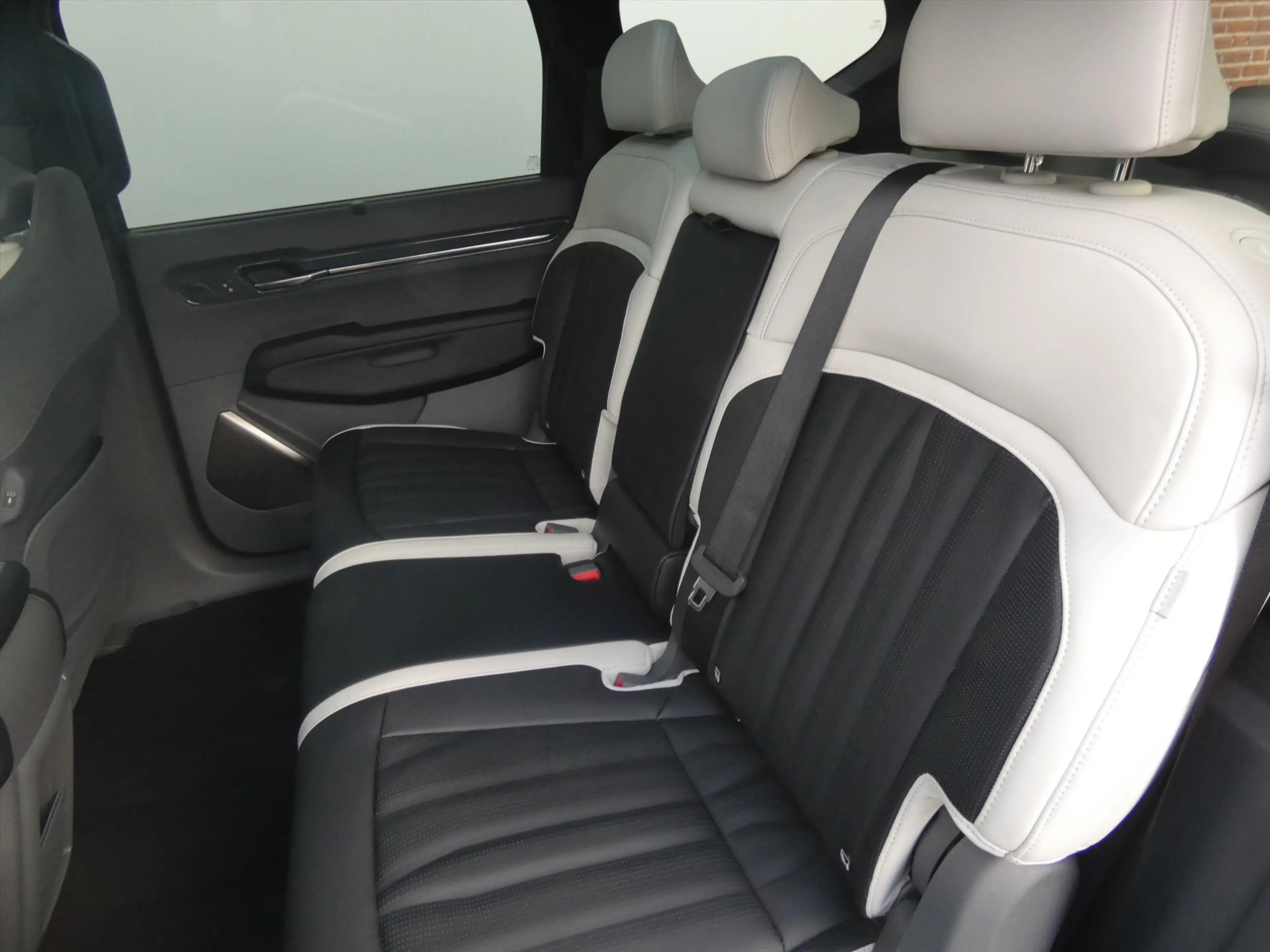 Kia EV9 99,8kWh 384pk AWD Dual Motor GT-Line — photo 10