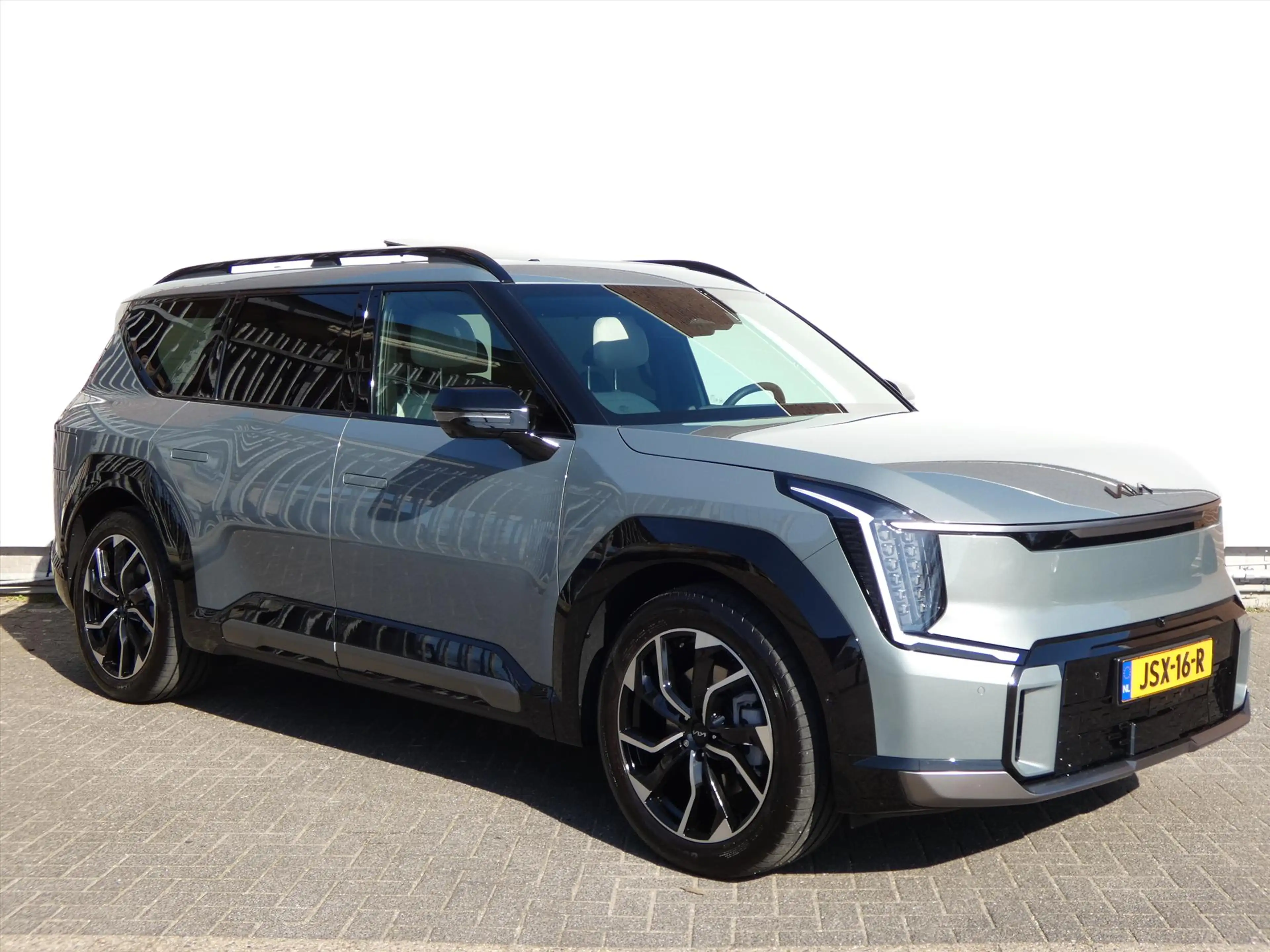 Kia EV9 99,8kWh 384pk AWD Dual Motor GT-Line — photo 3