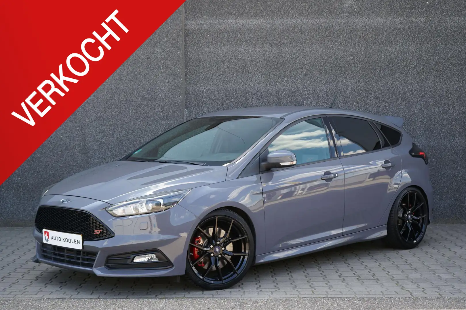 Ford Focus 2.0 ST-2 2.0 Ecoboost/Recaro/H&R/Navi/Led/19’’ Grijs - 1