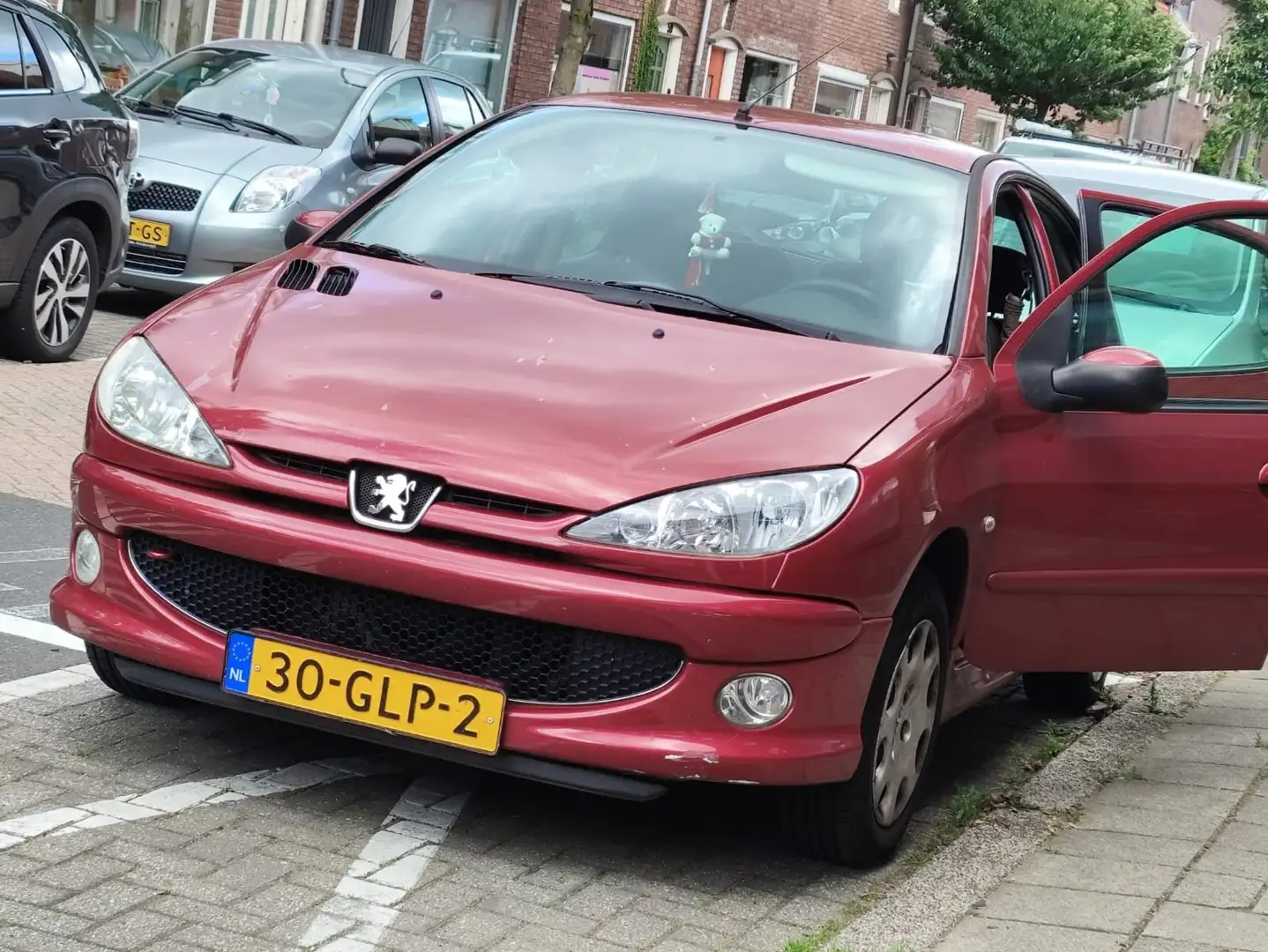 Peugeot 206 206 1.4 Génération Красный - 1