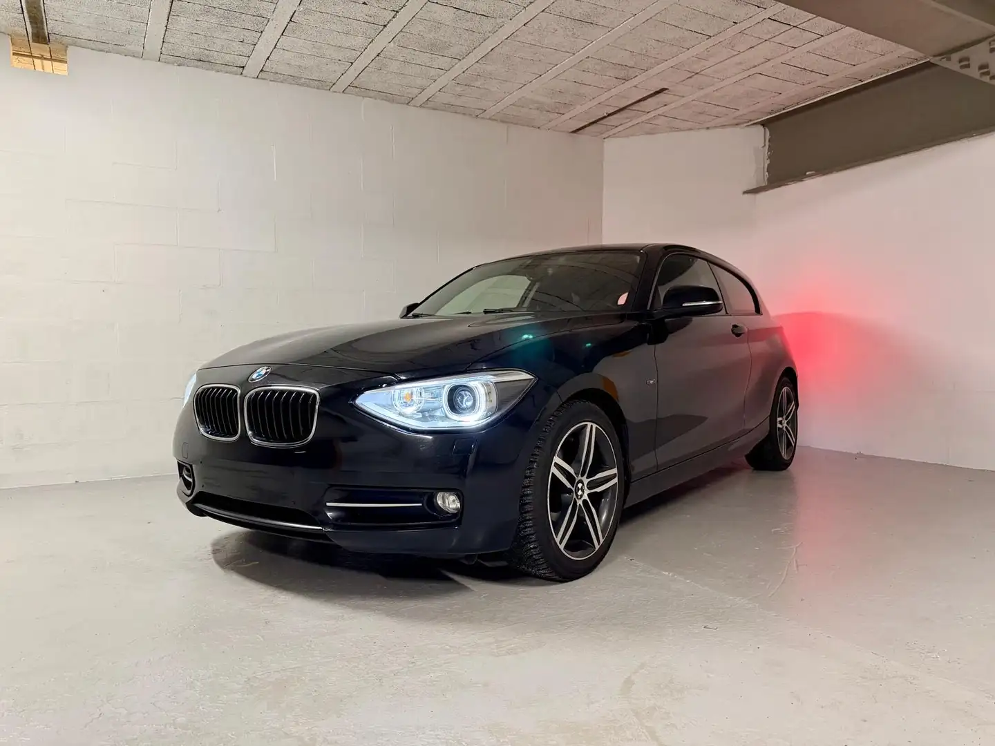 BMW 116 i SportLine * Xénon * Siege chauffant - 2