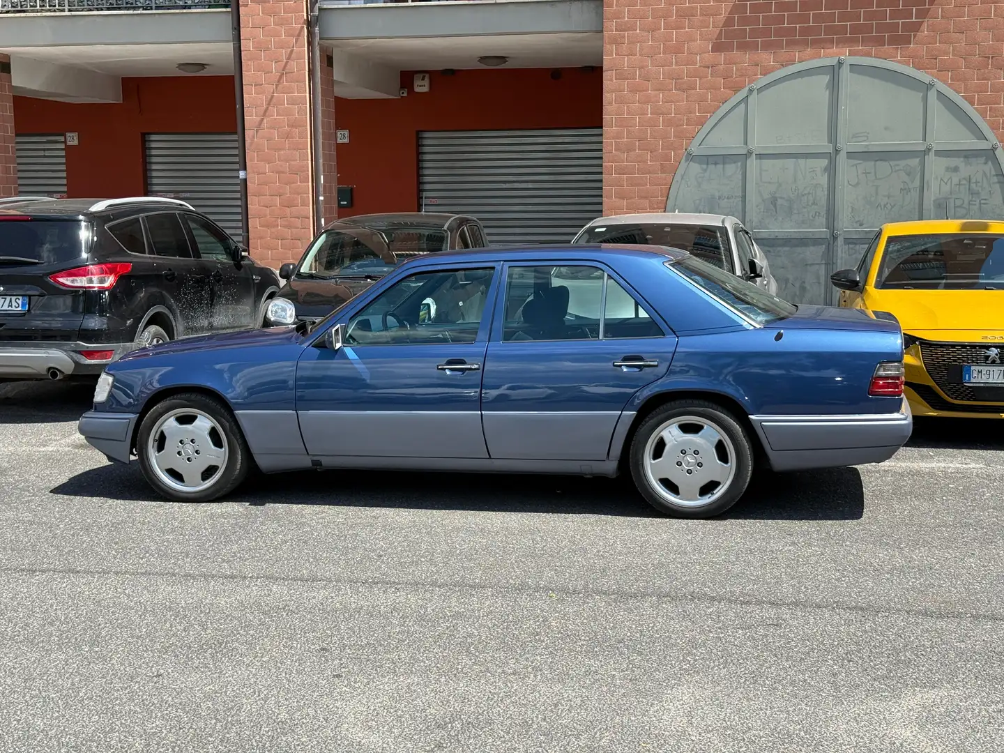 Mercedes-Benz E 320 sportline - 1