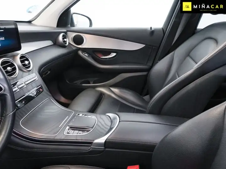Mercedes-Benz GLC 2020, foto 16
