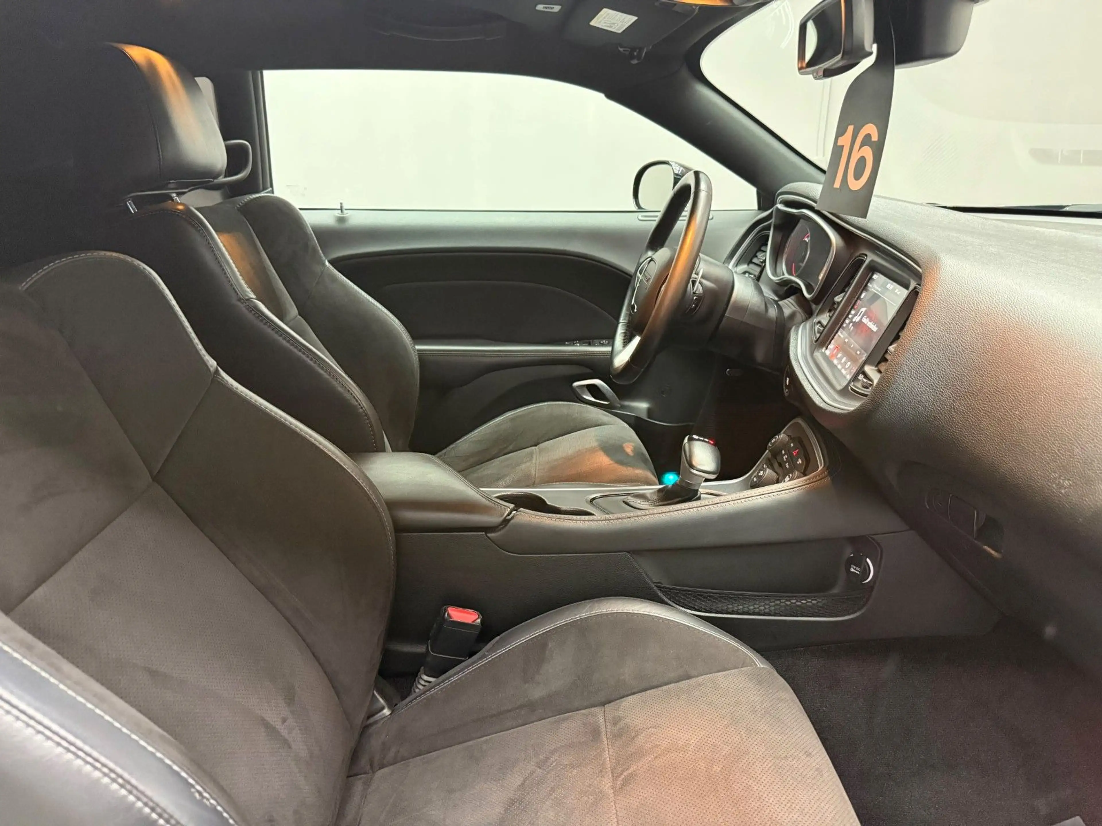 Dodge Challenger SXT PLUS*Coupe*Alpine*Navi*20ZOLL*SHZ — photo 13