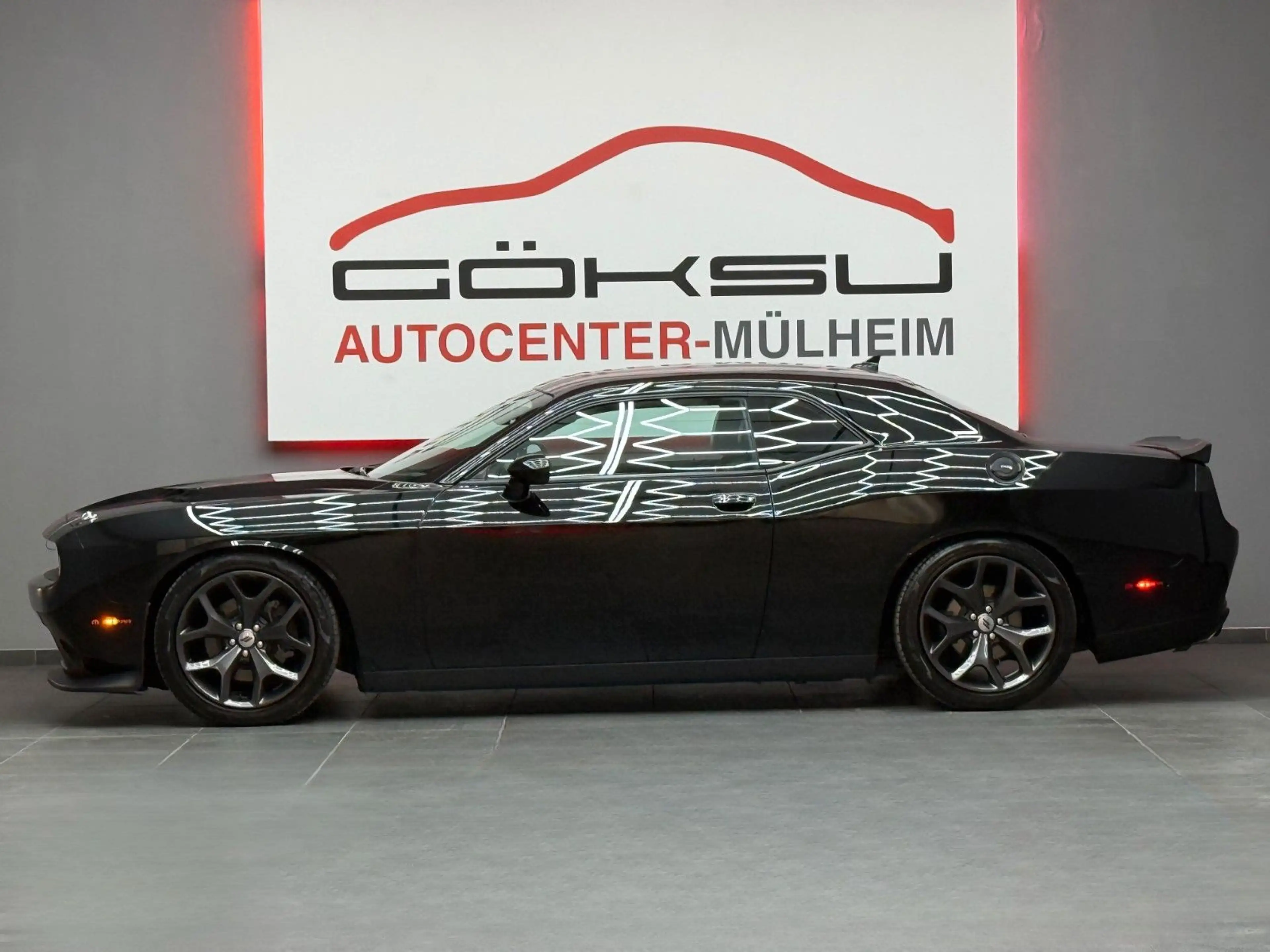 Dodge Challenger SXT PLUS*Coupe*Alpine*Navi*20ZOLL*SHZ — photo 5