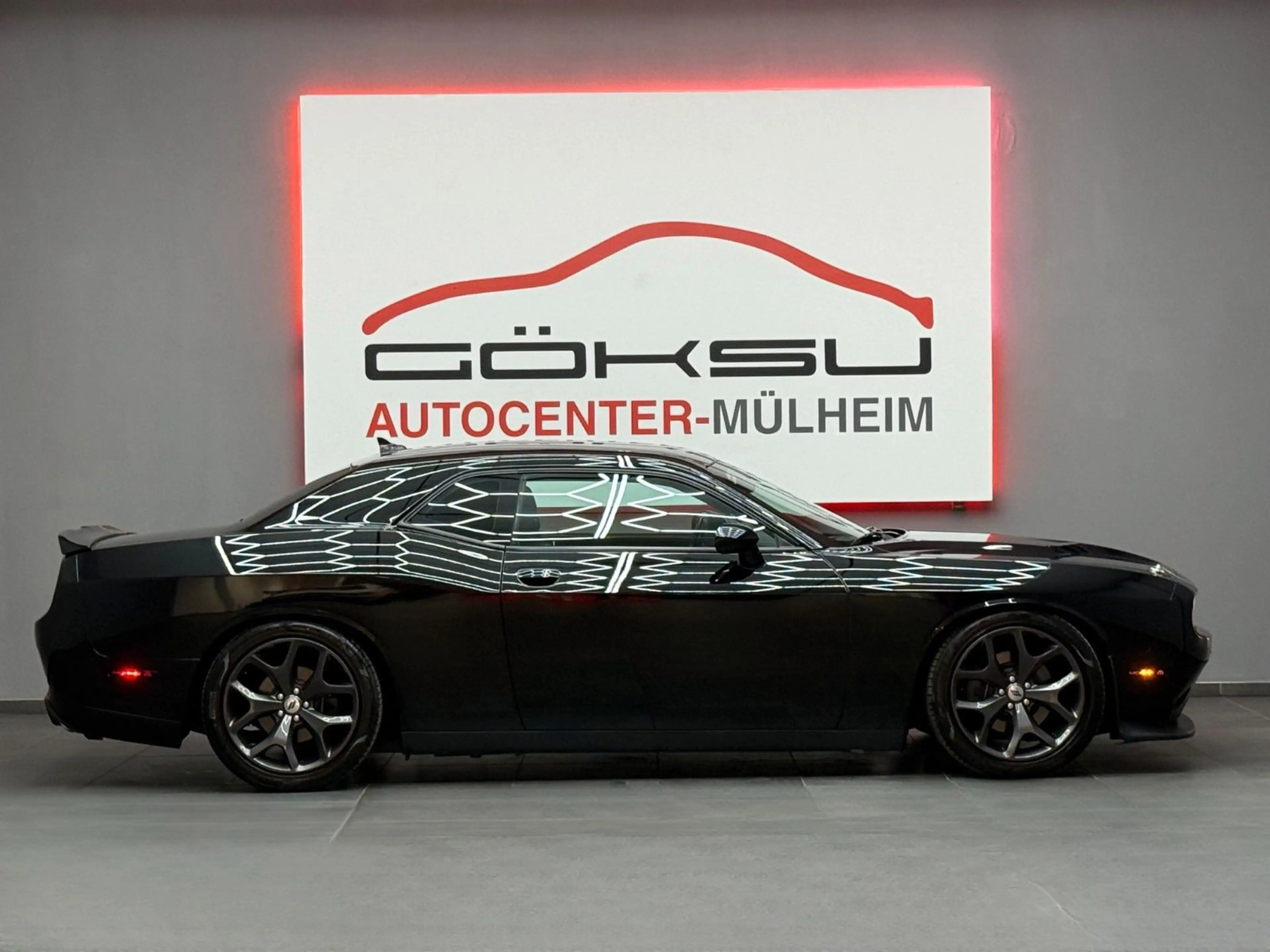 Dodge Challenger SXT PLUS*Coupe*Alpine*Navi*20ZOLL*SHZ — photo 4