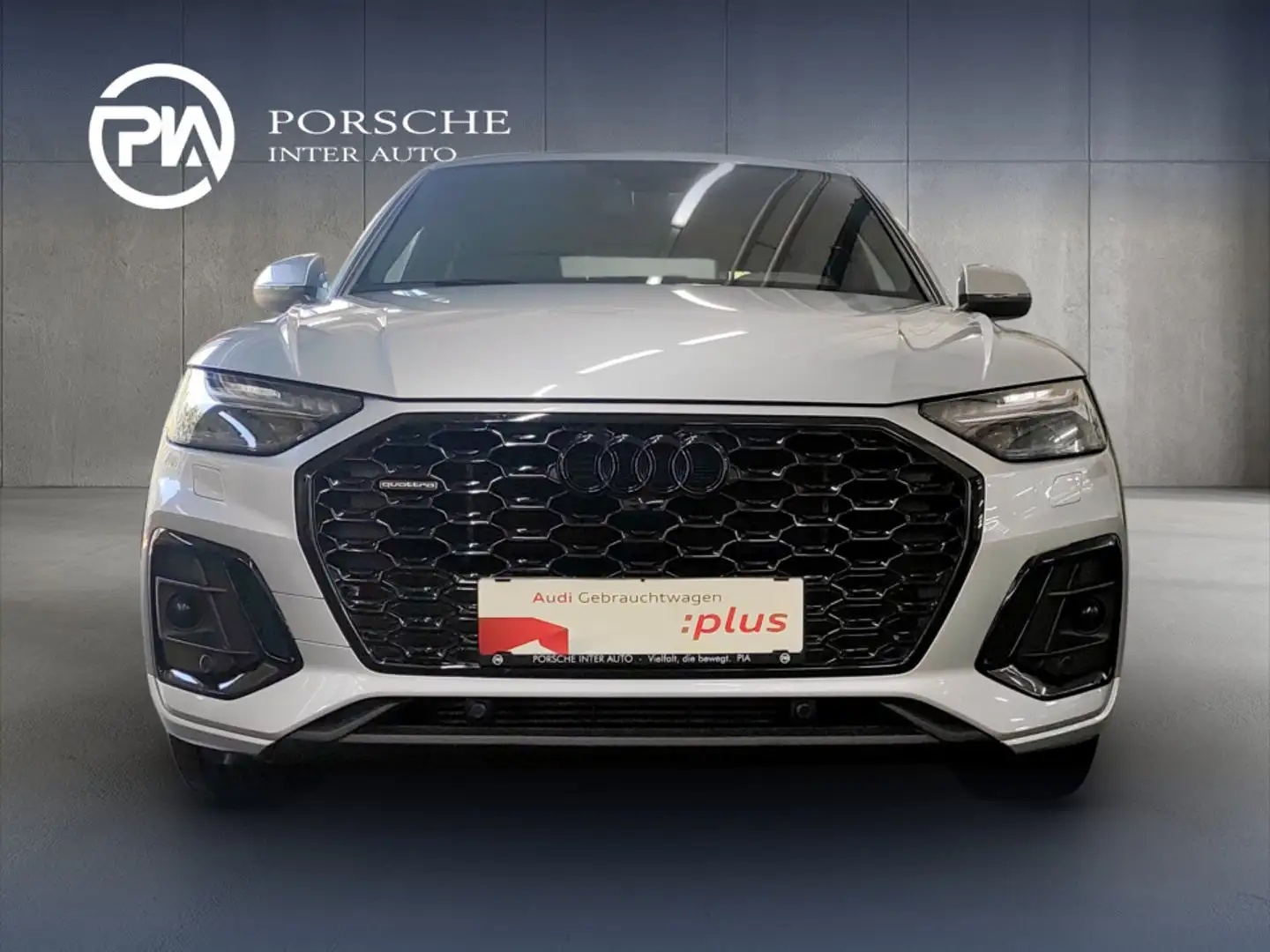 Audi Q5 50 TFSI e quattro S line Silber - 2