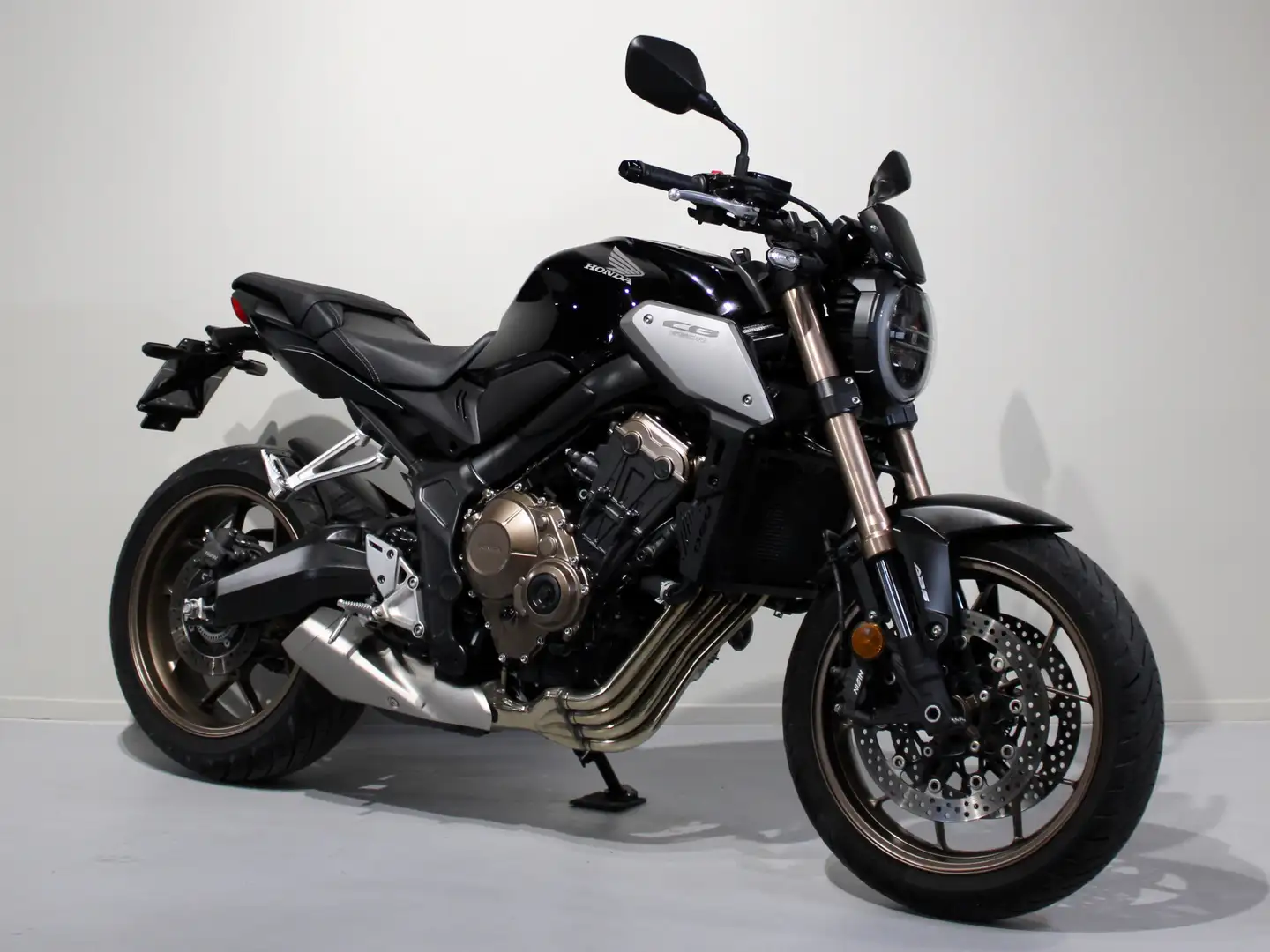 Honda CB 650 R - 2