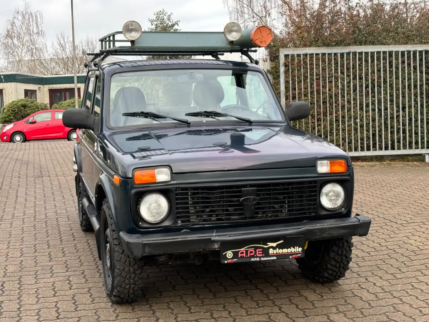 Lada Niva LADA 4x4 TAIGA TÜV NEU EURO6 Groen - 1