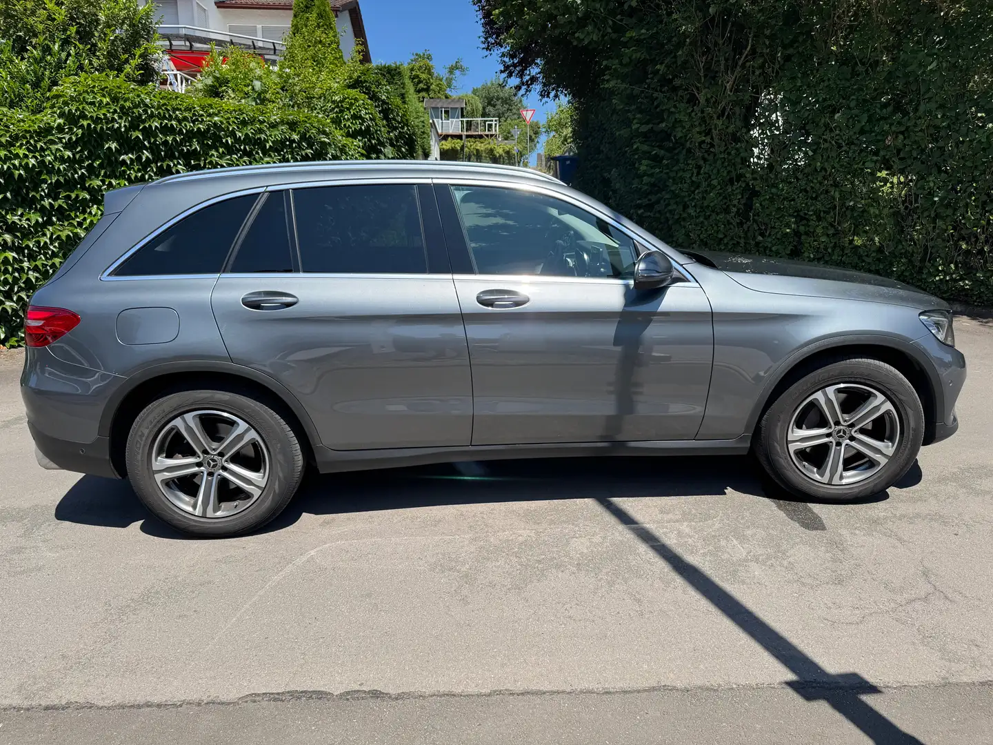 Mercedes-Benz GLC 250 GLC 250 d SUV 4Matic 9G-TRONIC Exclusive Grau - 2