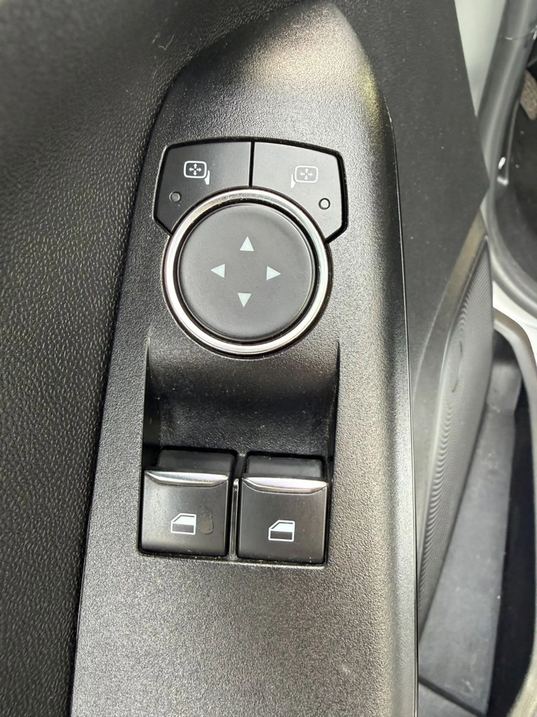 Ford Fiesta Trend ORIGINAL Austauschmotor Klima BT — photo 11