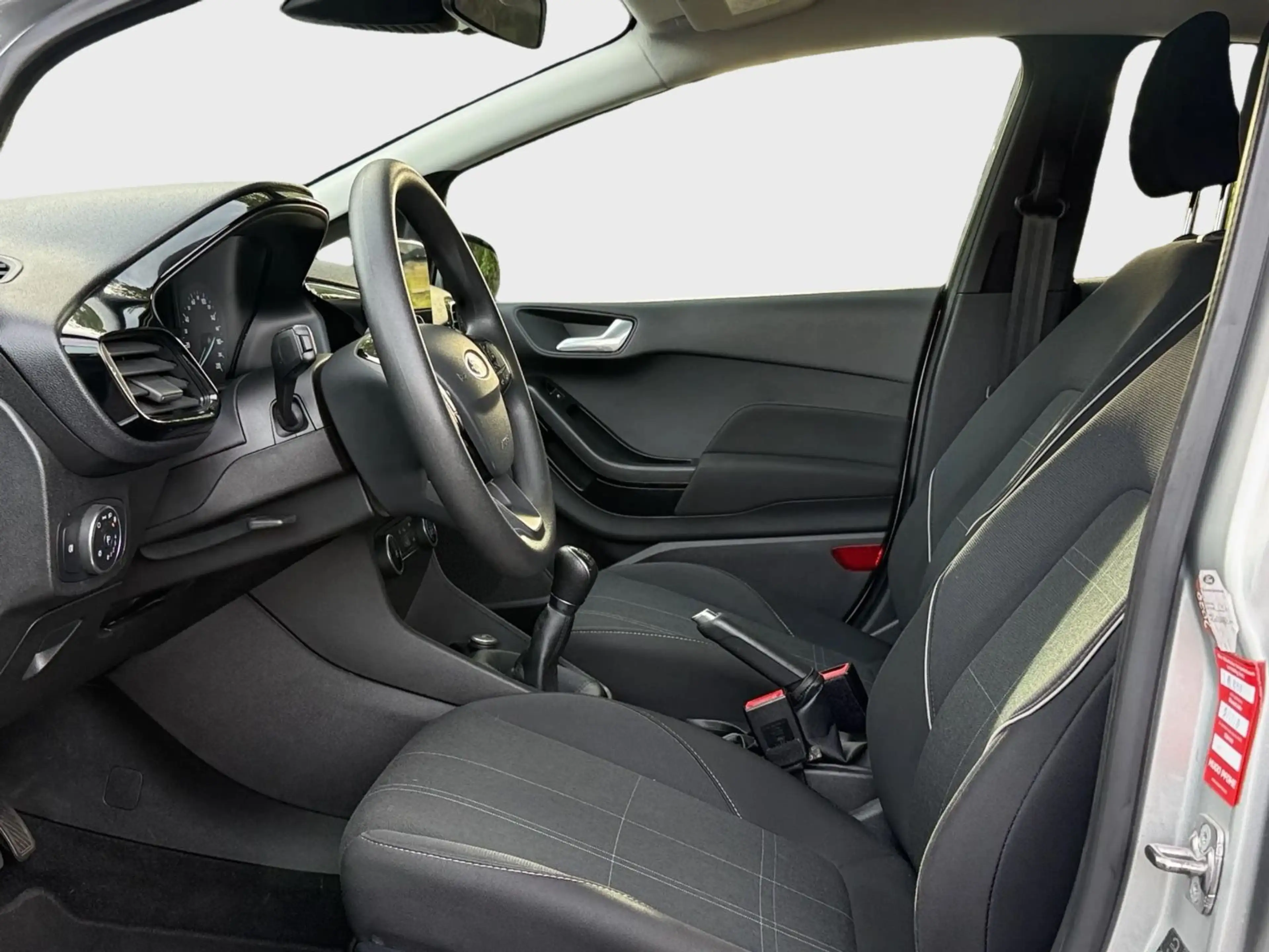 Ford Fiesta Trend ORIGINAL Austauschmotor Klima BT — photo 9