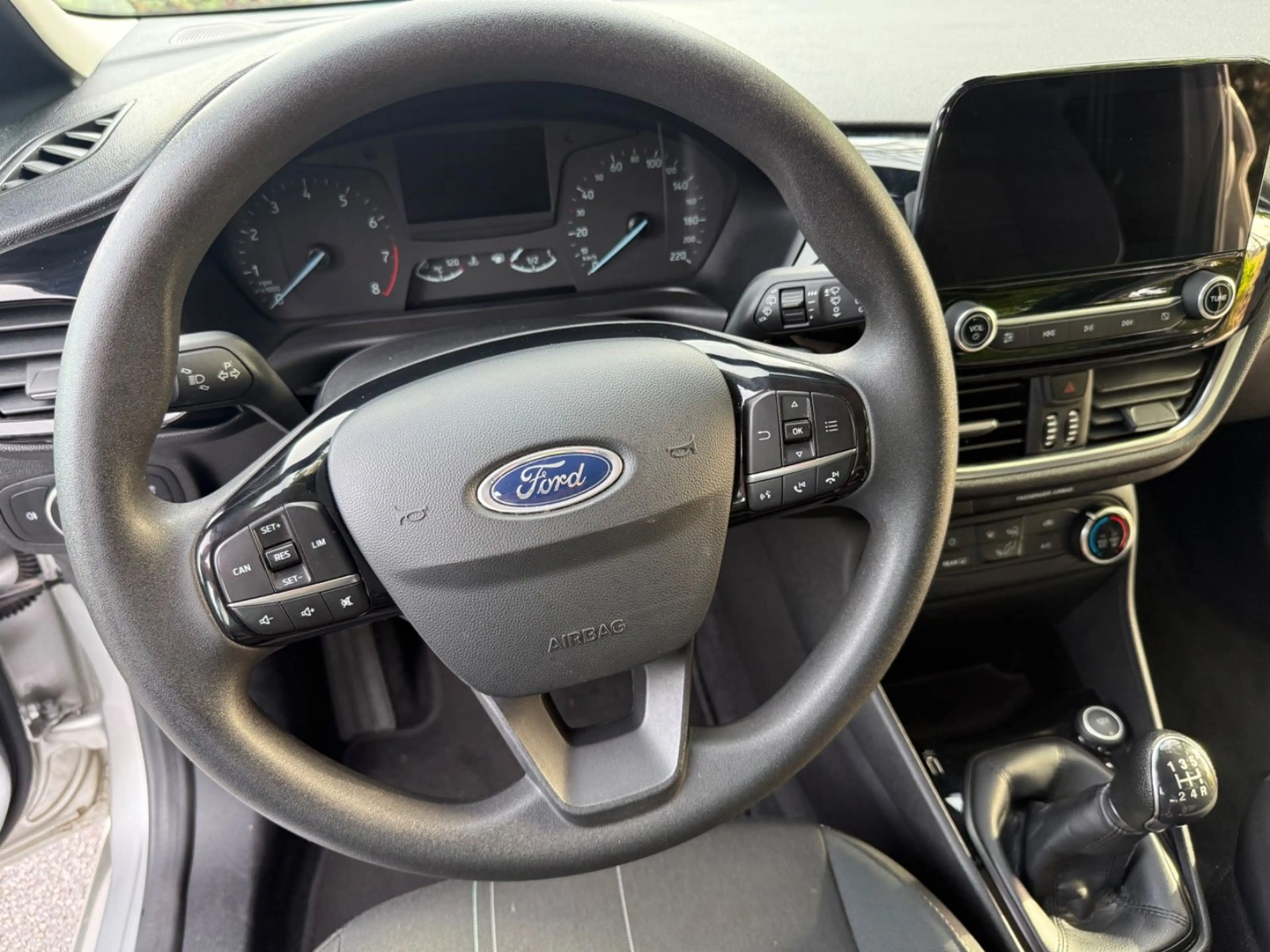 Ford Fiesta Trend ORIGINAL Austauschmotor Klima BT — photo 15