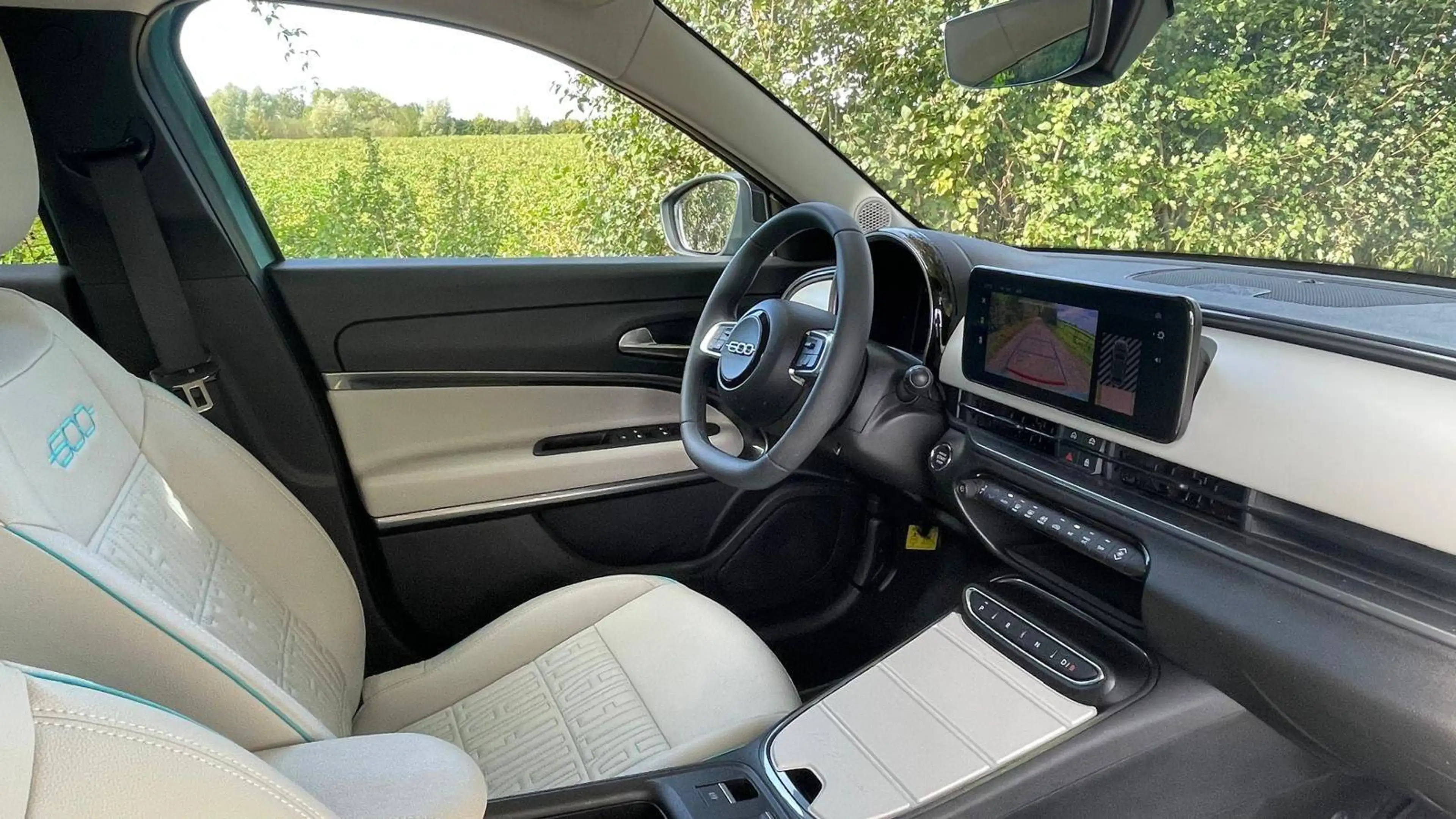 Fiat 600e e-600 54 kWh La Prima Full Options Prix tvac possibilité d'estention de garantie jusque 07.2033 — photo 13