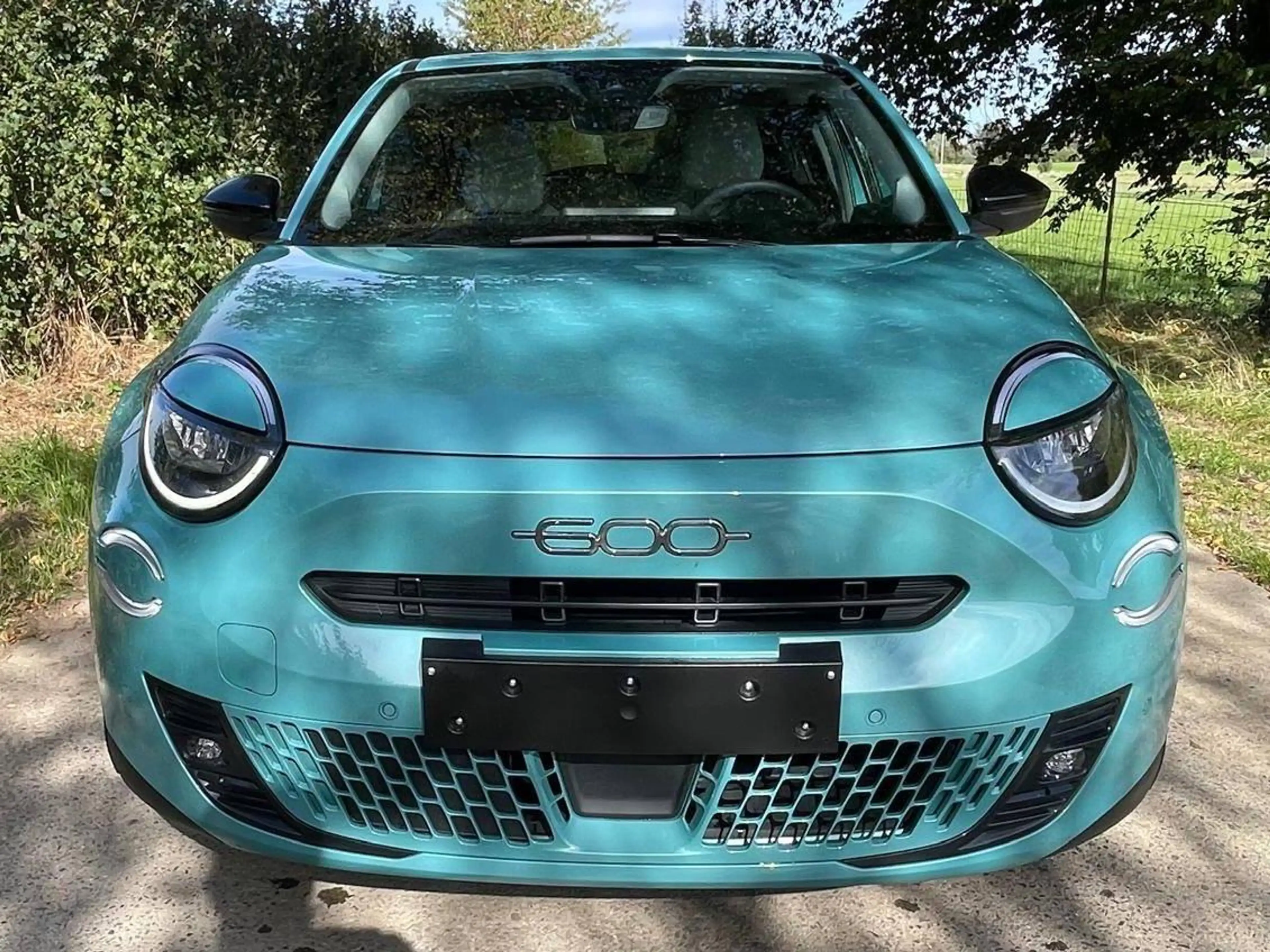 Fiat 600e e-600 54 kWh La Prima Full Options Prix tvac possibilité d'estention de garantie jusque 07.2033 — photo 3