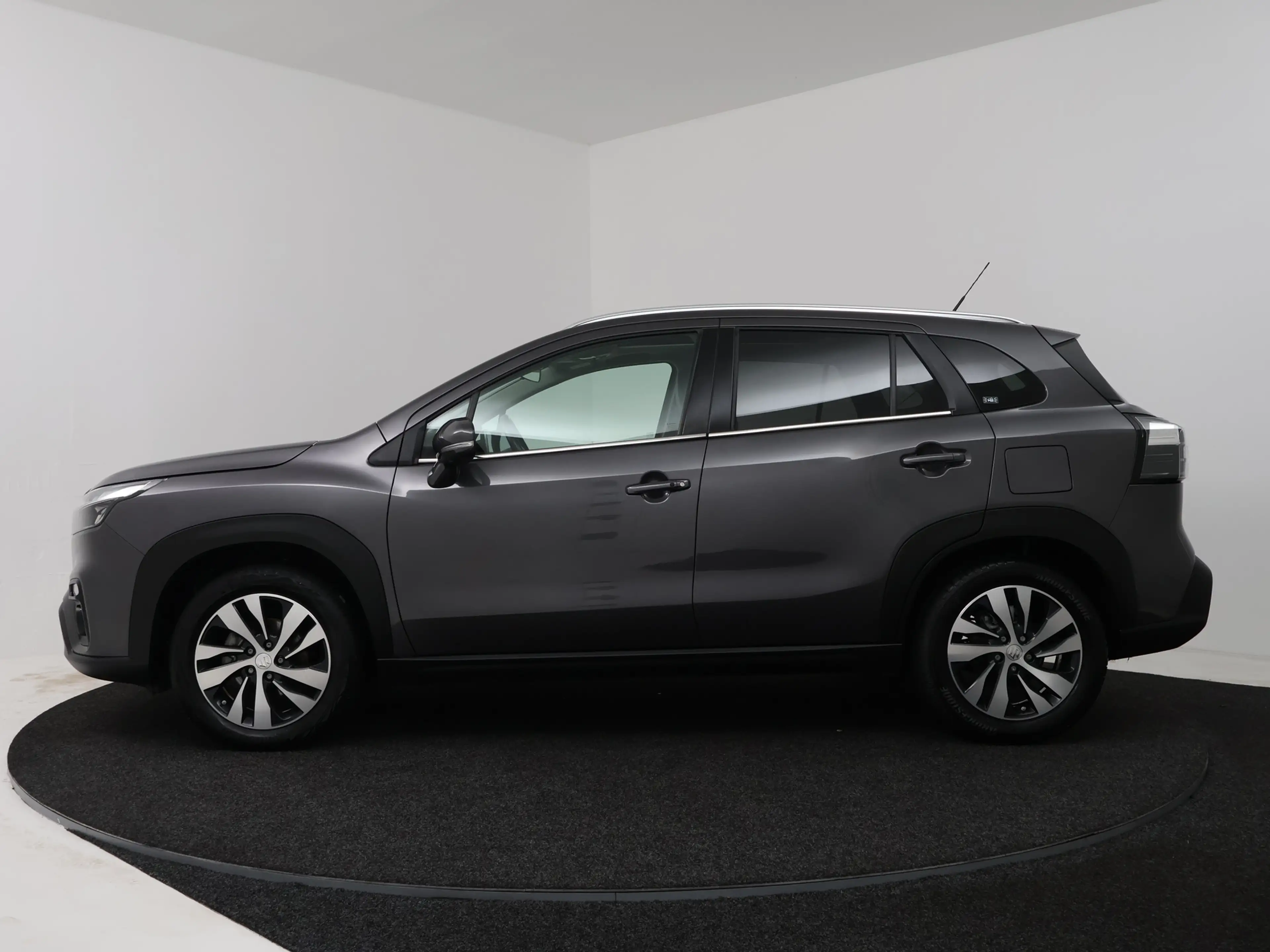 Suzuki S-Cross 1.5 Hybrid Style | Apple Carplay / Android Auto (N — photo 3