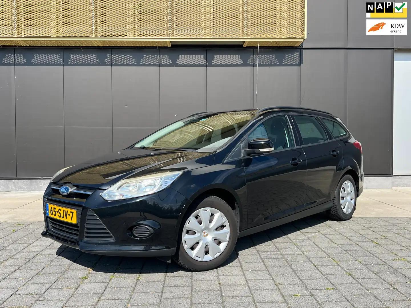 Ford Focus Wag. 1.6 TI-VCT | Navi | Cruise | Airco | Distr vv Schwarz - 1